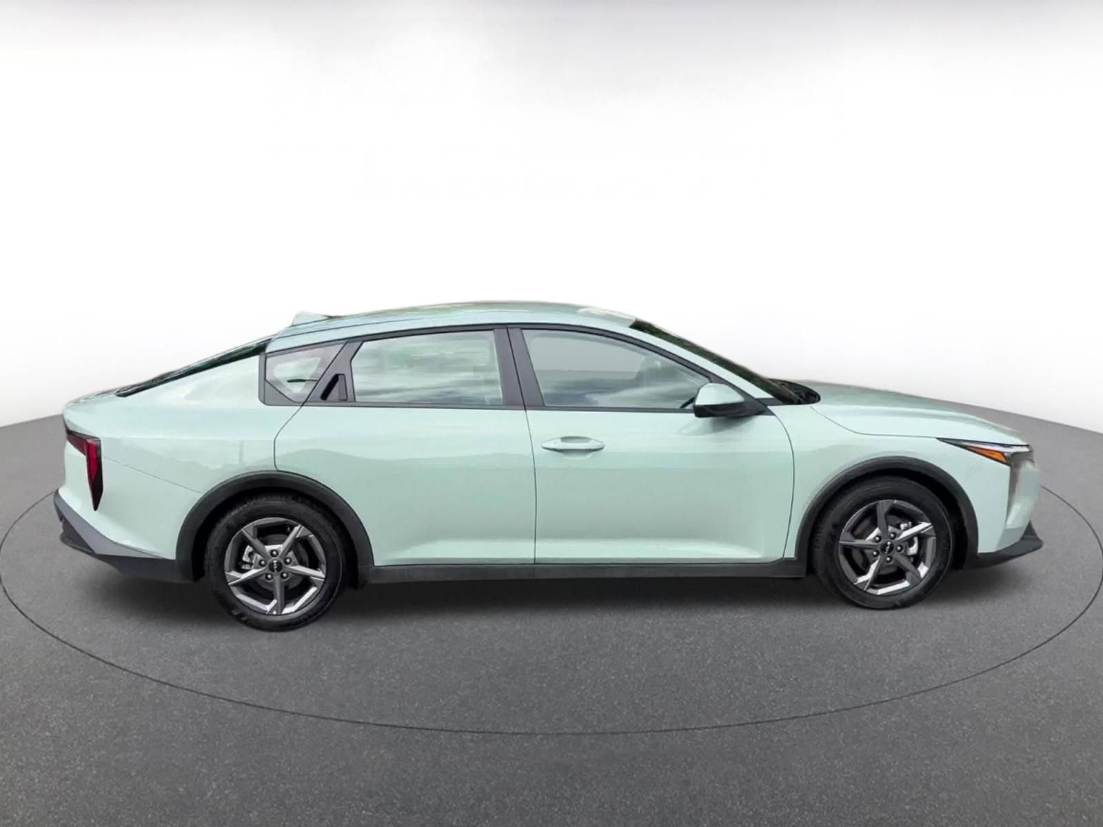 Thumbnail: 2025 Kia K4 - 16