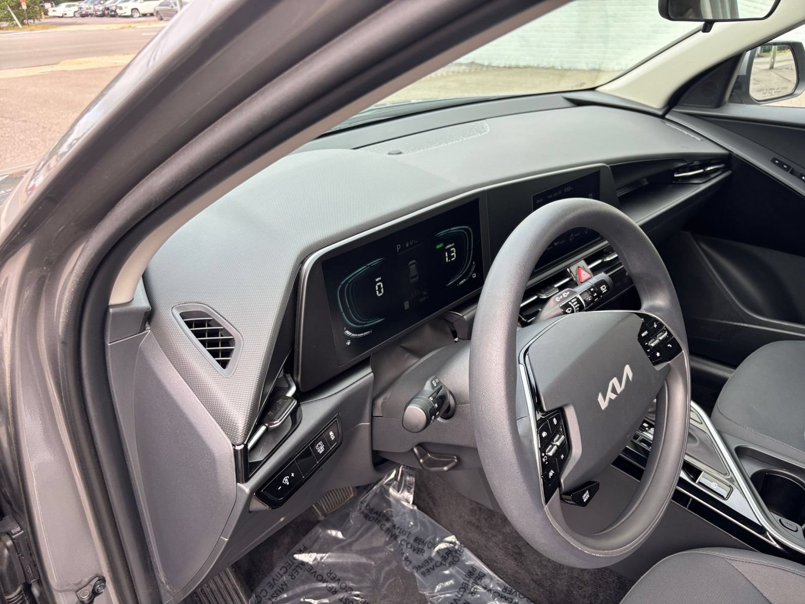 Thumbnail: 2026 Kia Niro - 33