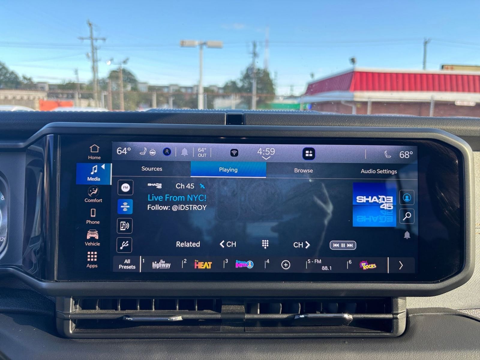 Thumbnail: 2025 Jeep Wrangler - 21