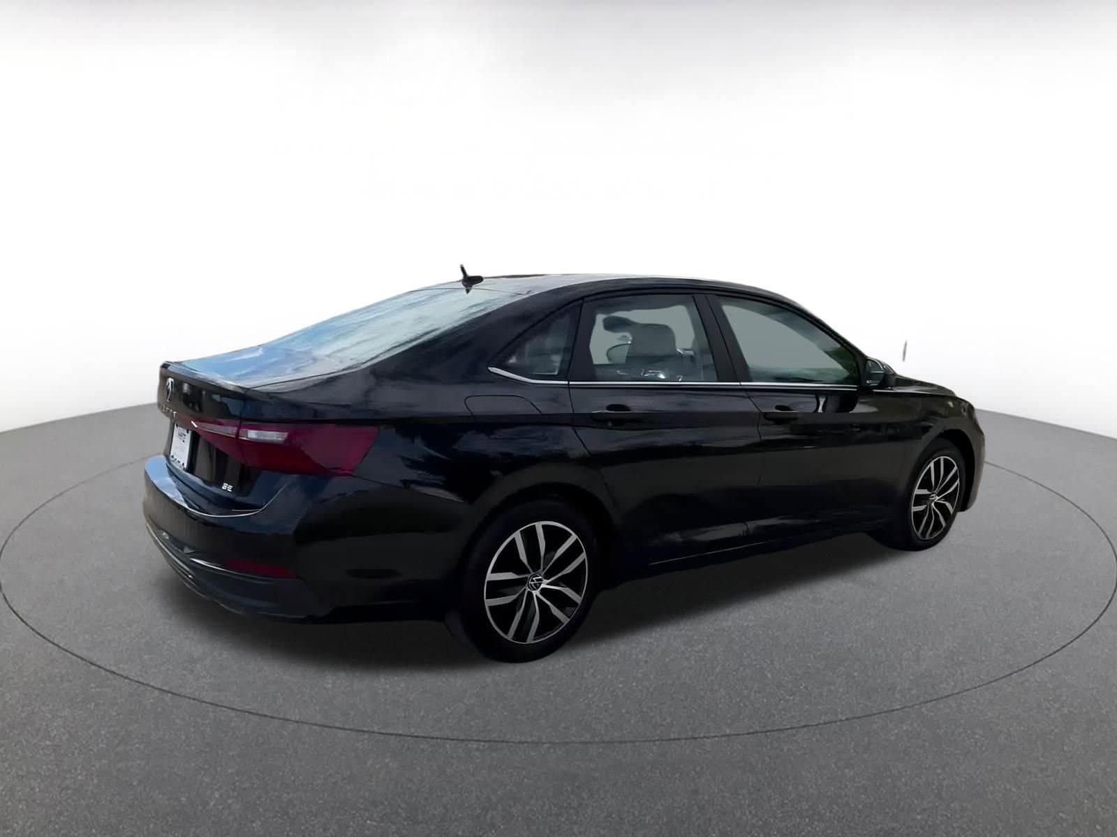 Thumbnail: 2025 Volkswagen Jetta - 15