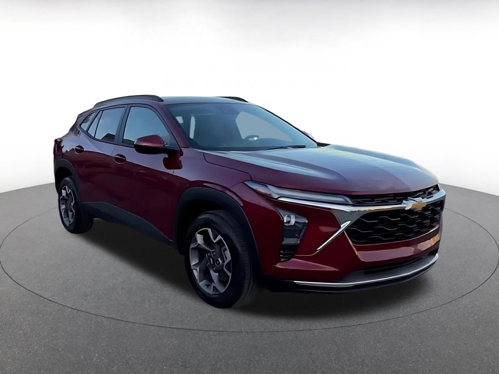 Thumbnail: 2025 Chevrolet Trax - 3