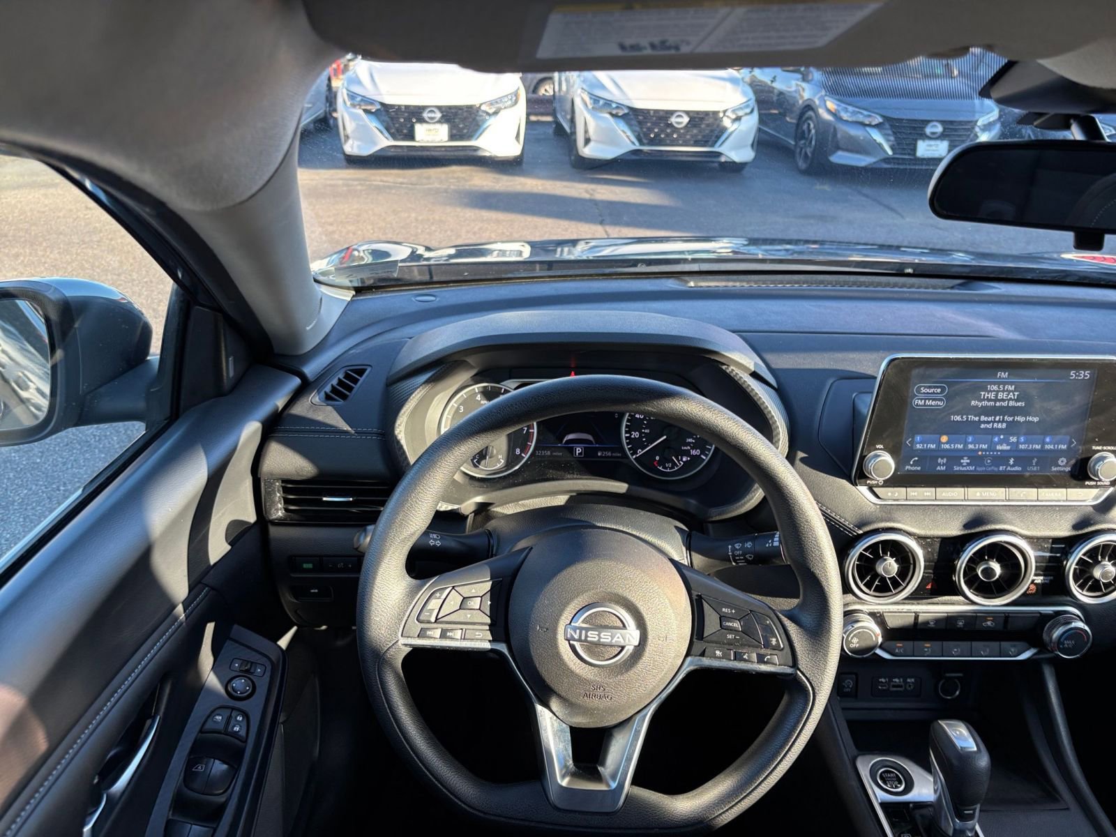 Thumbnail: 2024 Nissan Sentra - 32