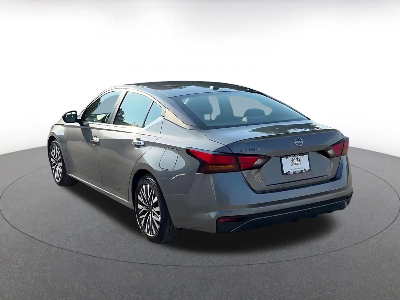 Thumbnail: 2025 Nissan Altima - 10