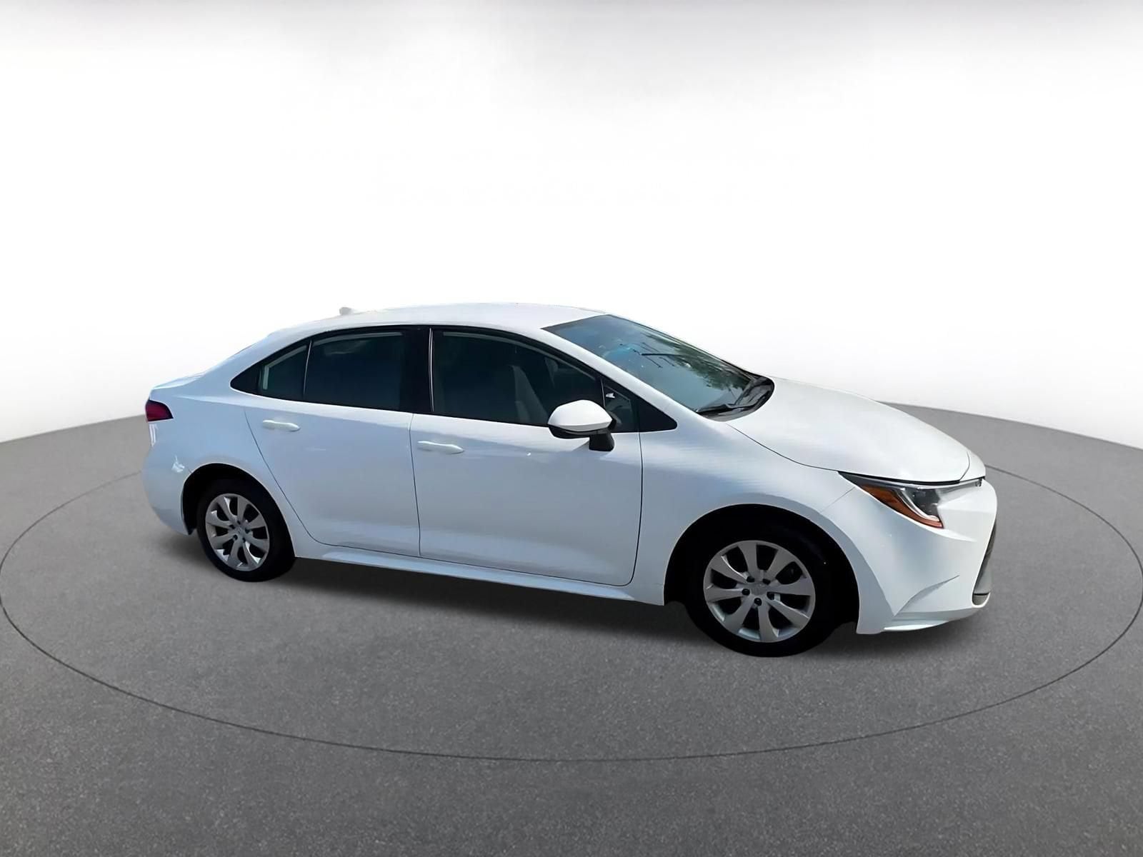 Thumbnail: 2025 Toyota Corolla - 2
