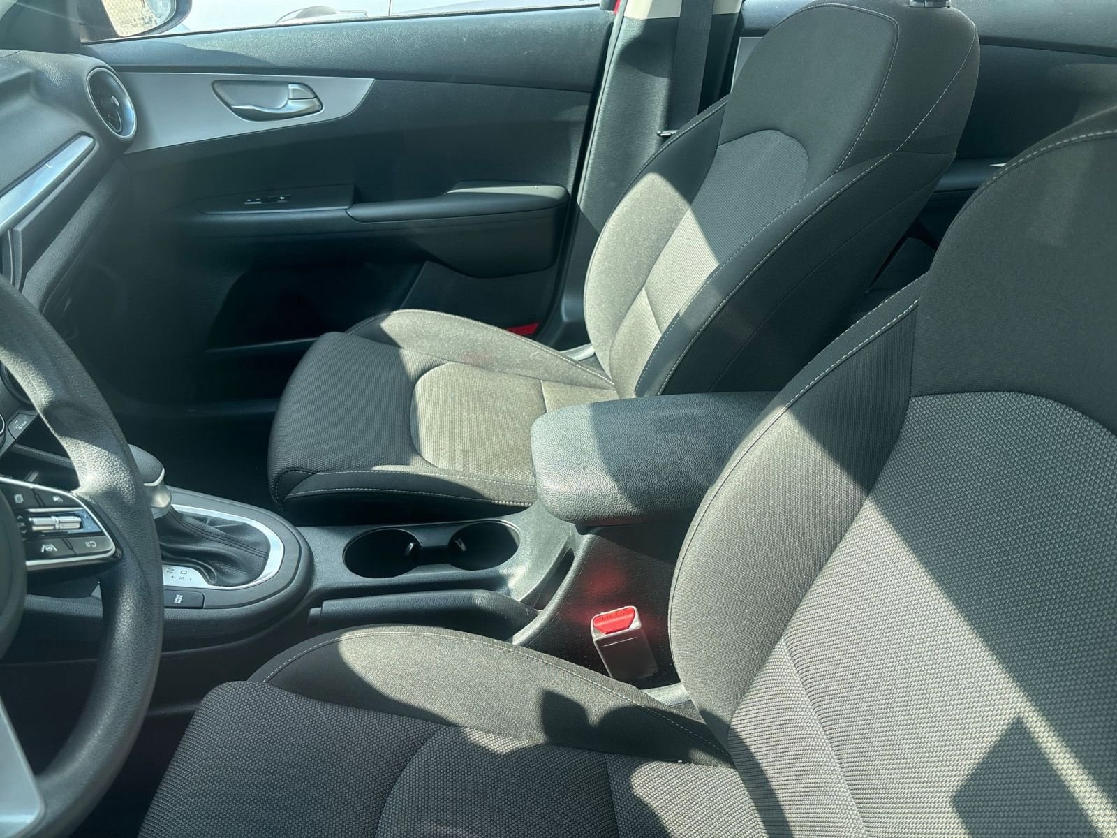 Thumbnail: 2024 Kia Forte - 8