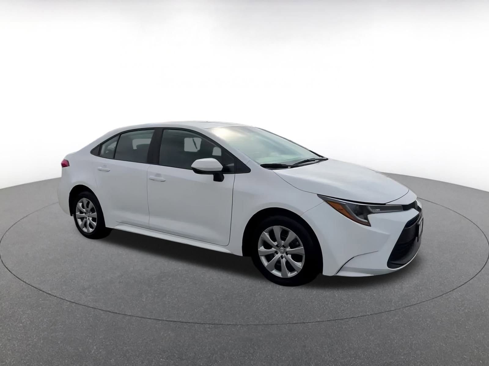 Thumbnail: 2024 Toyota Corolla - 2