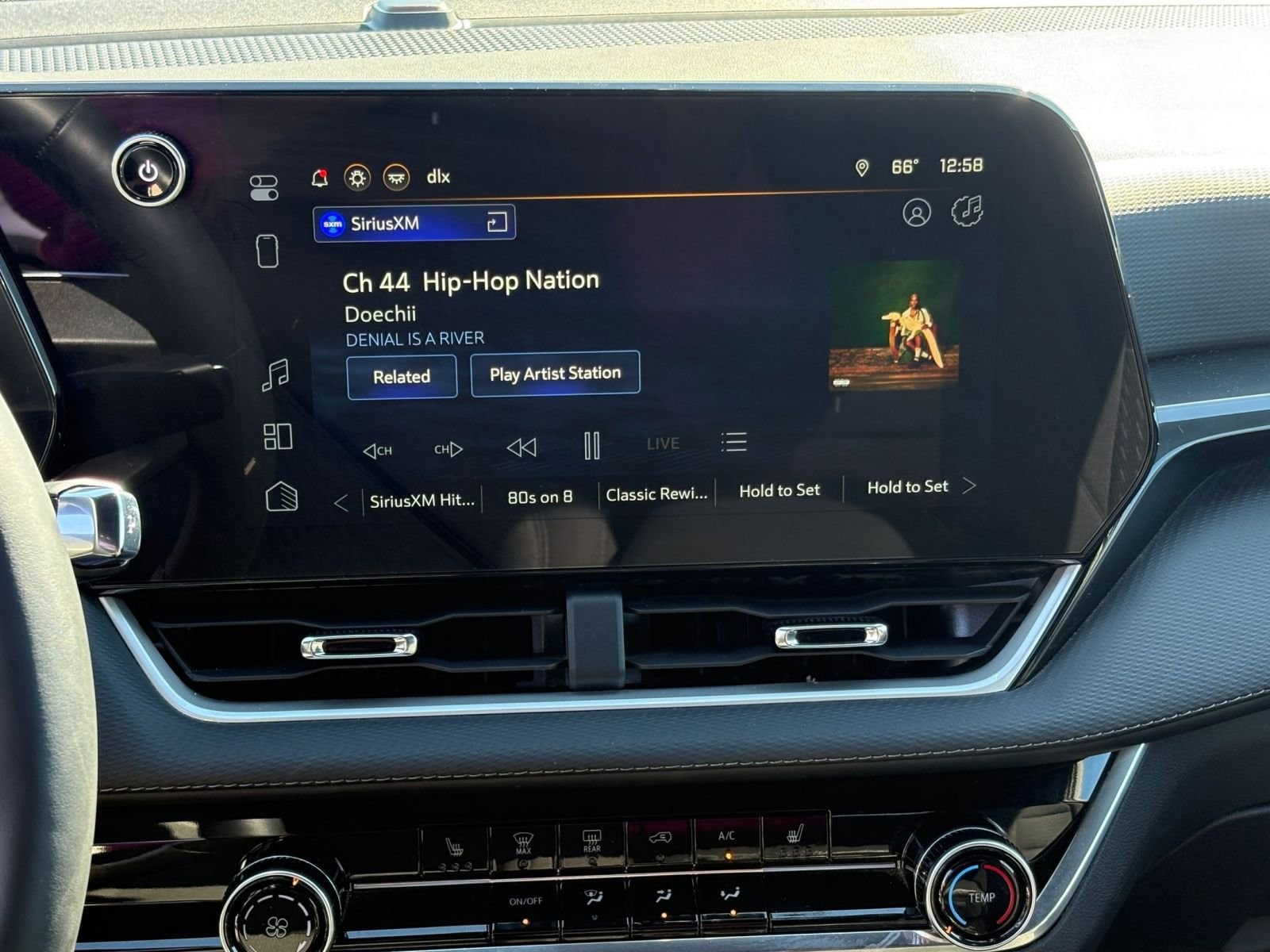 Thumbnail: 2025 Chevrolet Equinox - 21