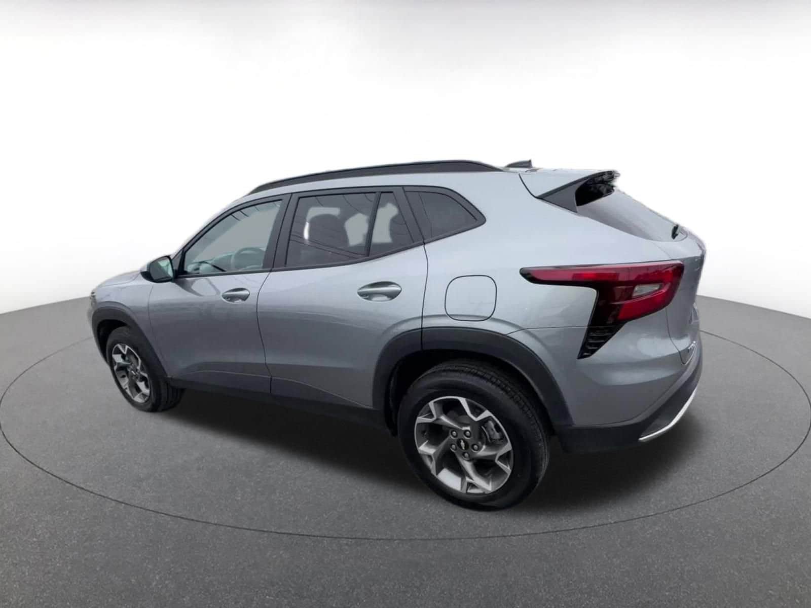 Thumbnail: 2025 Chevrolet Trax - 10