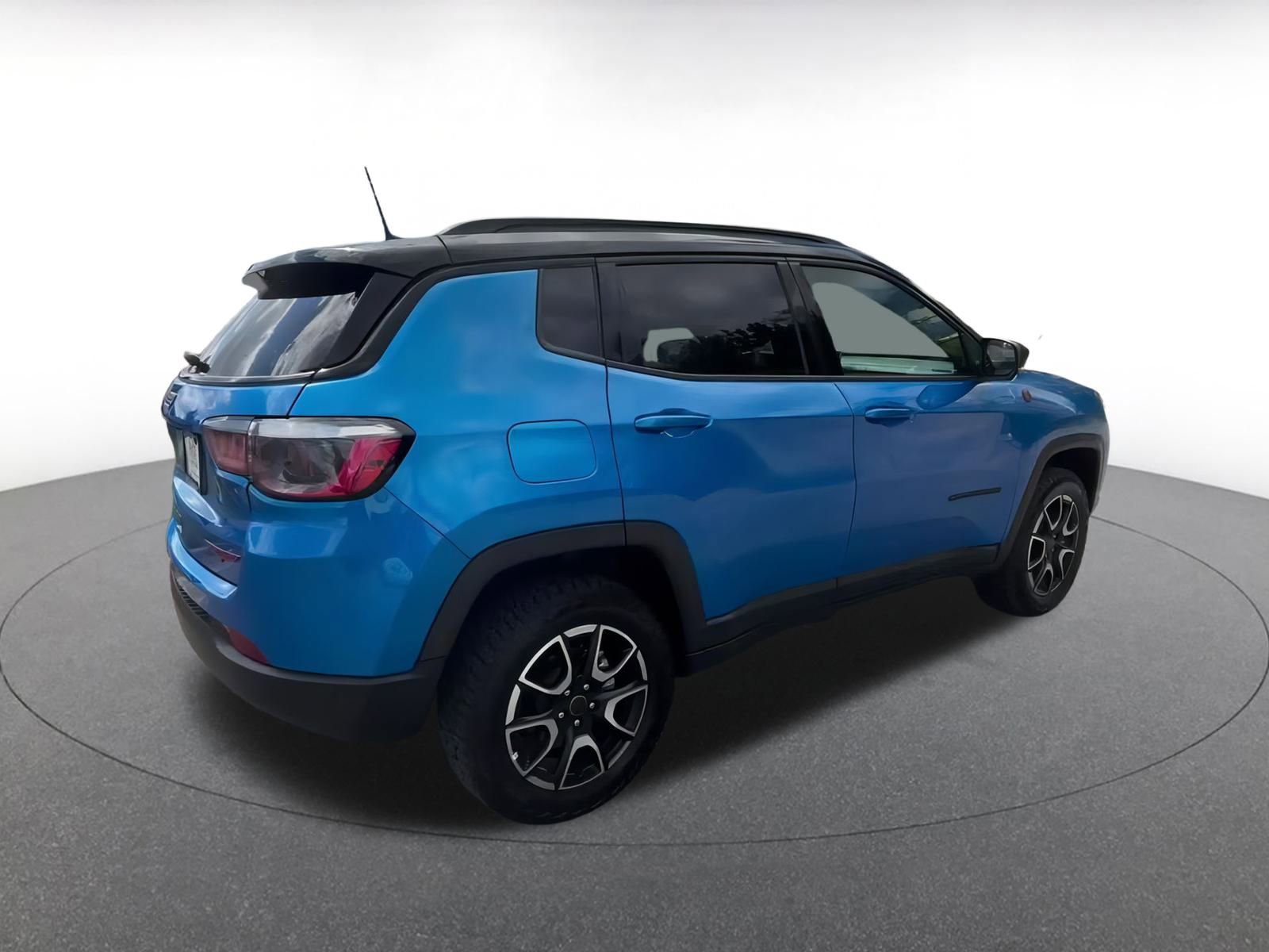 Thumbnail: 2025 Jeep Compass - 15