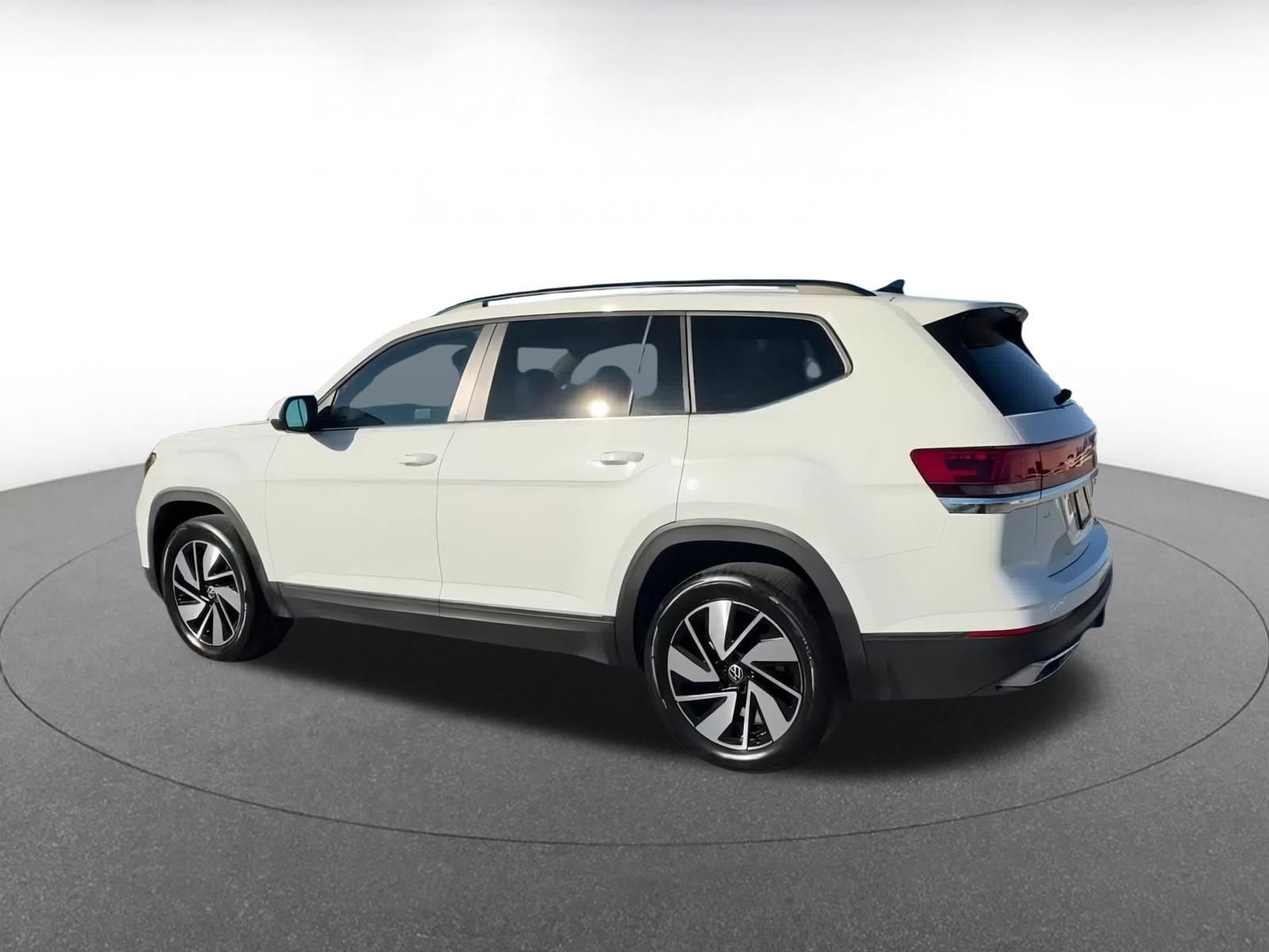 Thumbnail: 2025 Volkswagen Atlas - 10