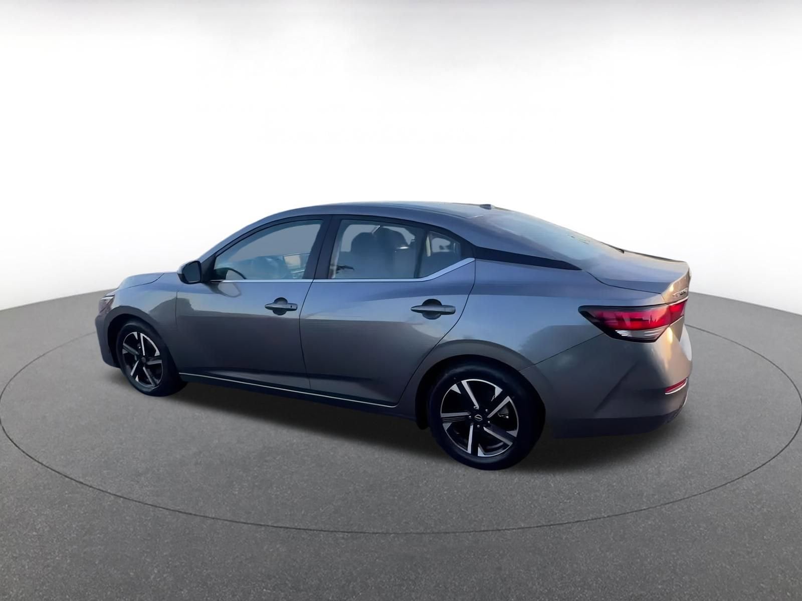 Thumbnail: 2024 Nissan Sentra - 10