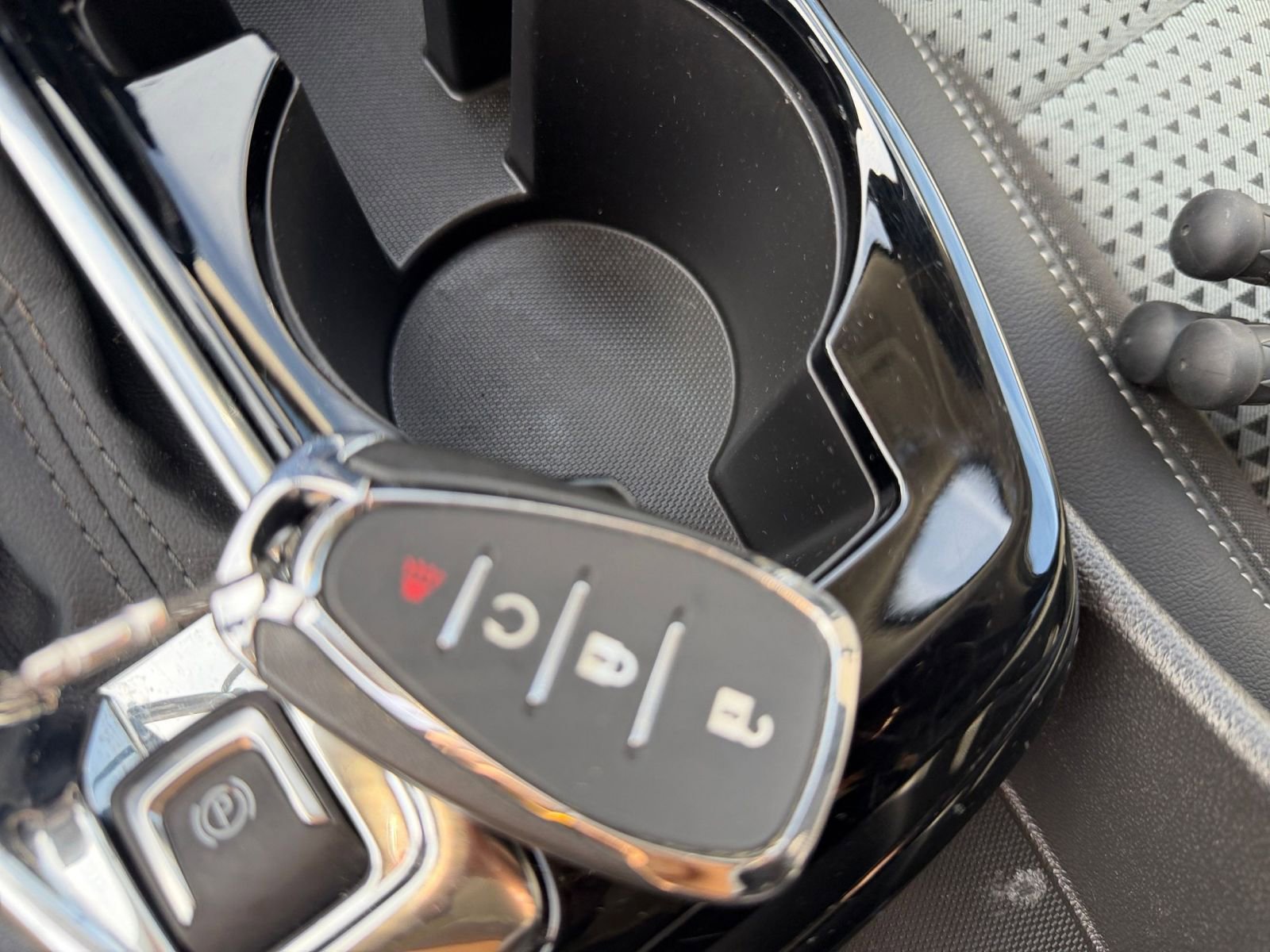 Thumbnail: 2025 Chevrolet Trax - 21