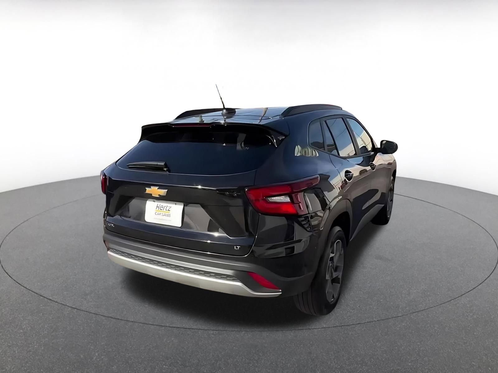 Thumbnail: 2025 Chevrolet Trax - 14
