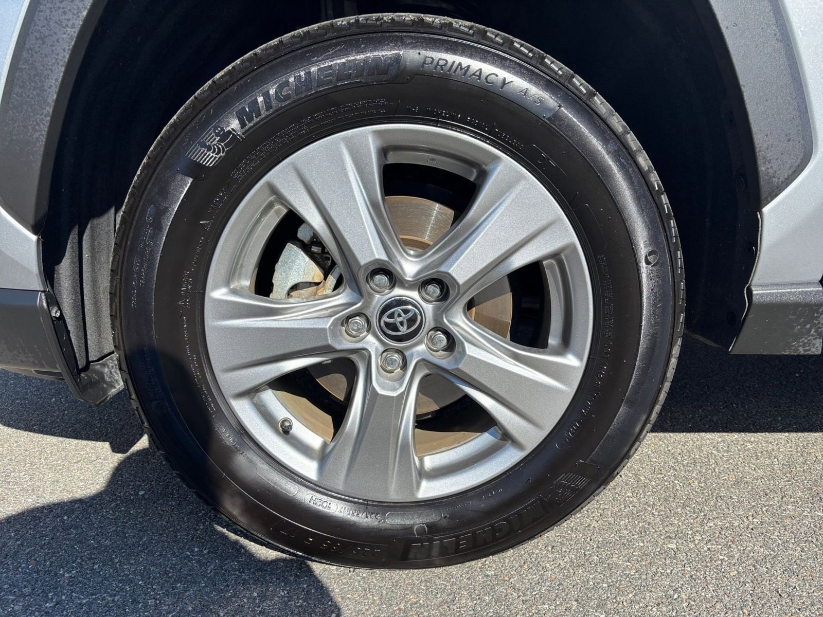 Thumbnail: 2025 Toyota RAV4 - 29