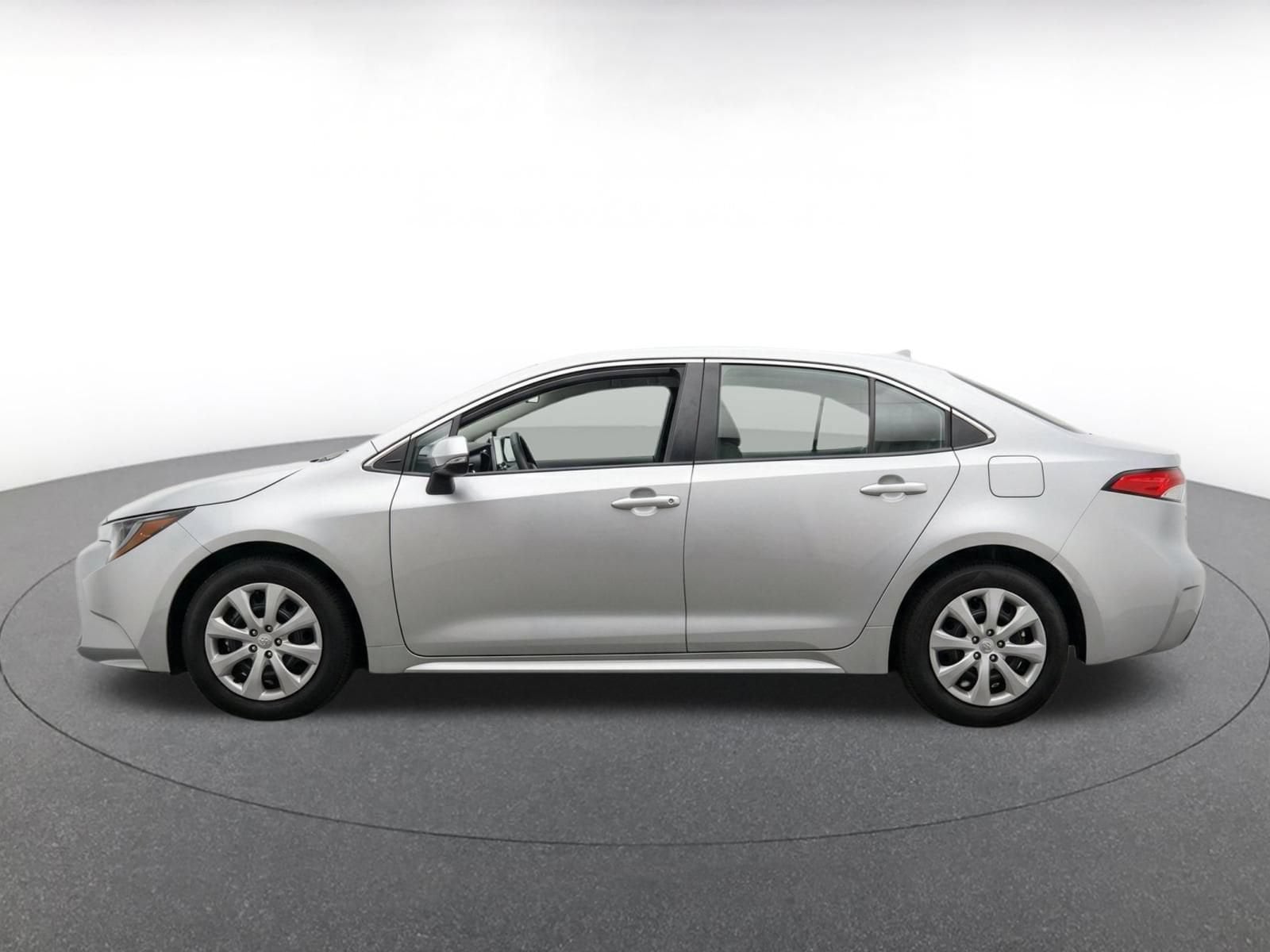 Thumbnail: 2025 Toyota Corolla - 4