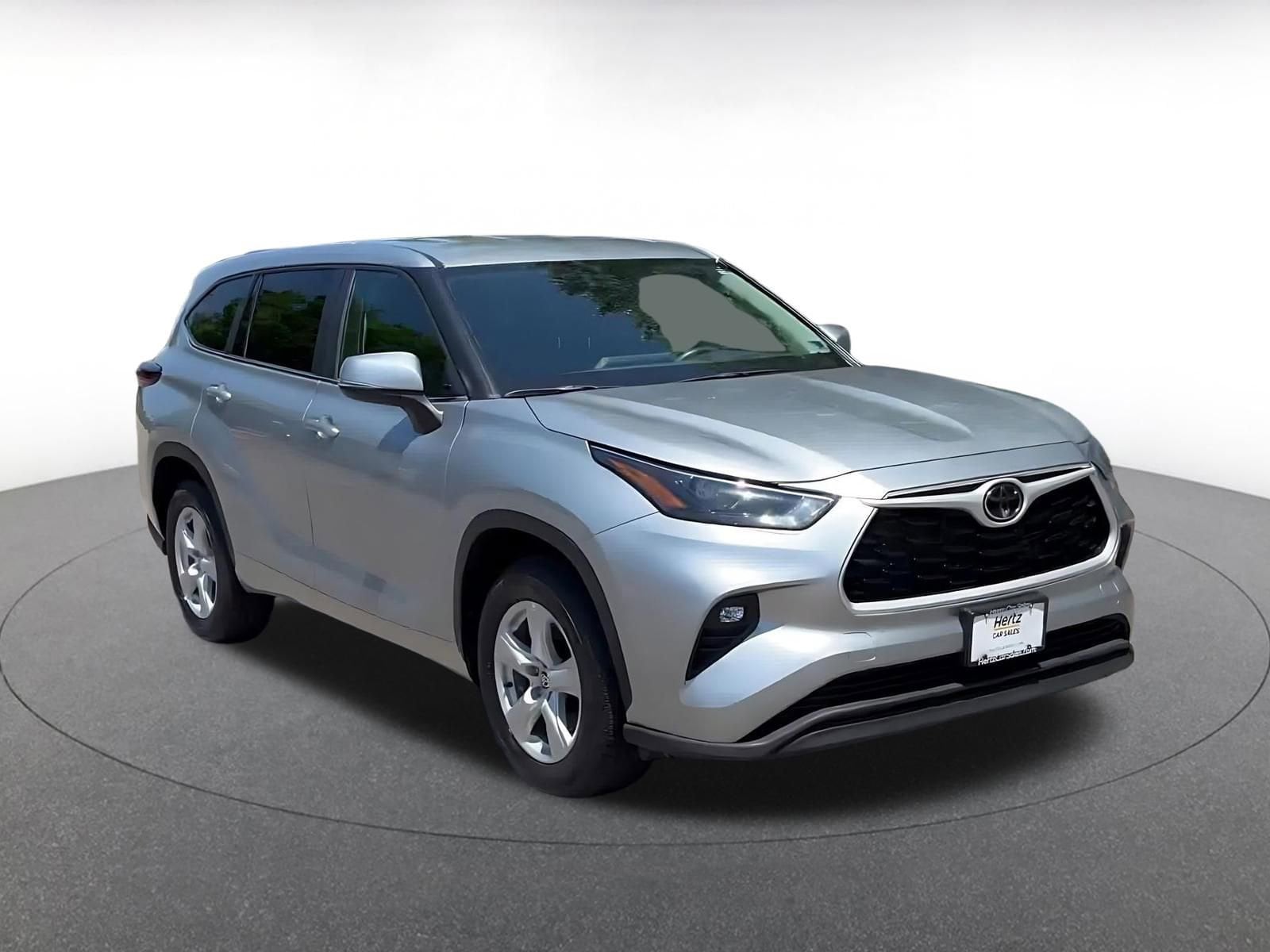 Thumbnail: 2025 Toyota Highlander - 3