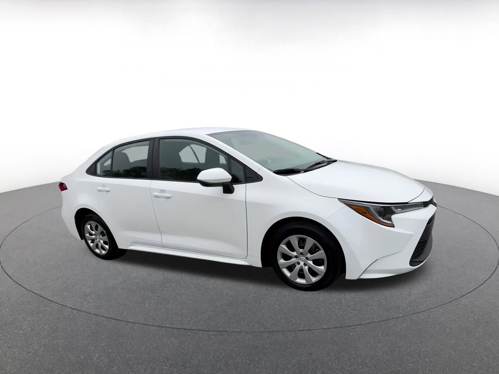 Thumbnail: 2025 Toyota Corolla - 2