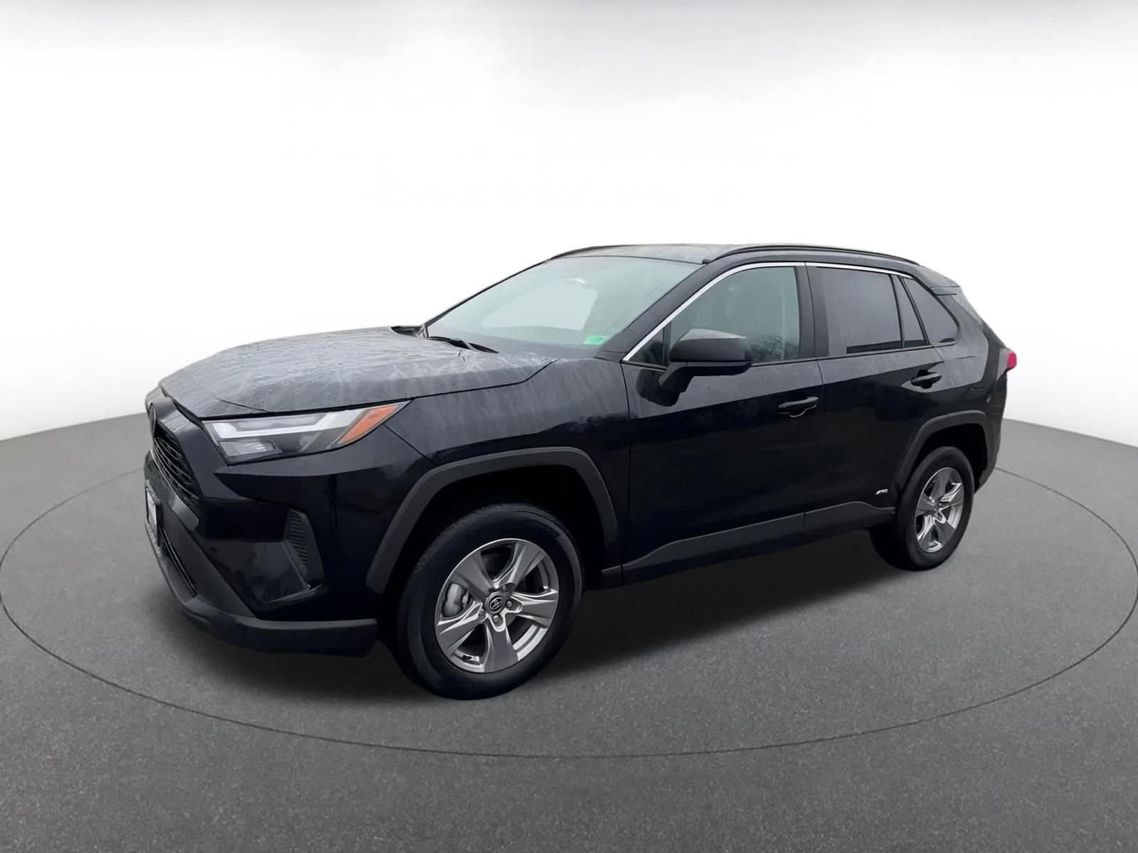 Thumbnail: 2025 Toyota RAV4 - 8