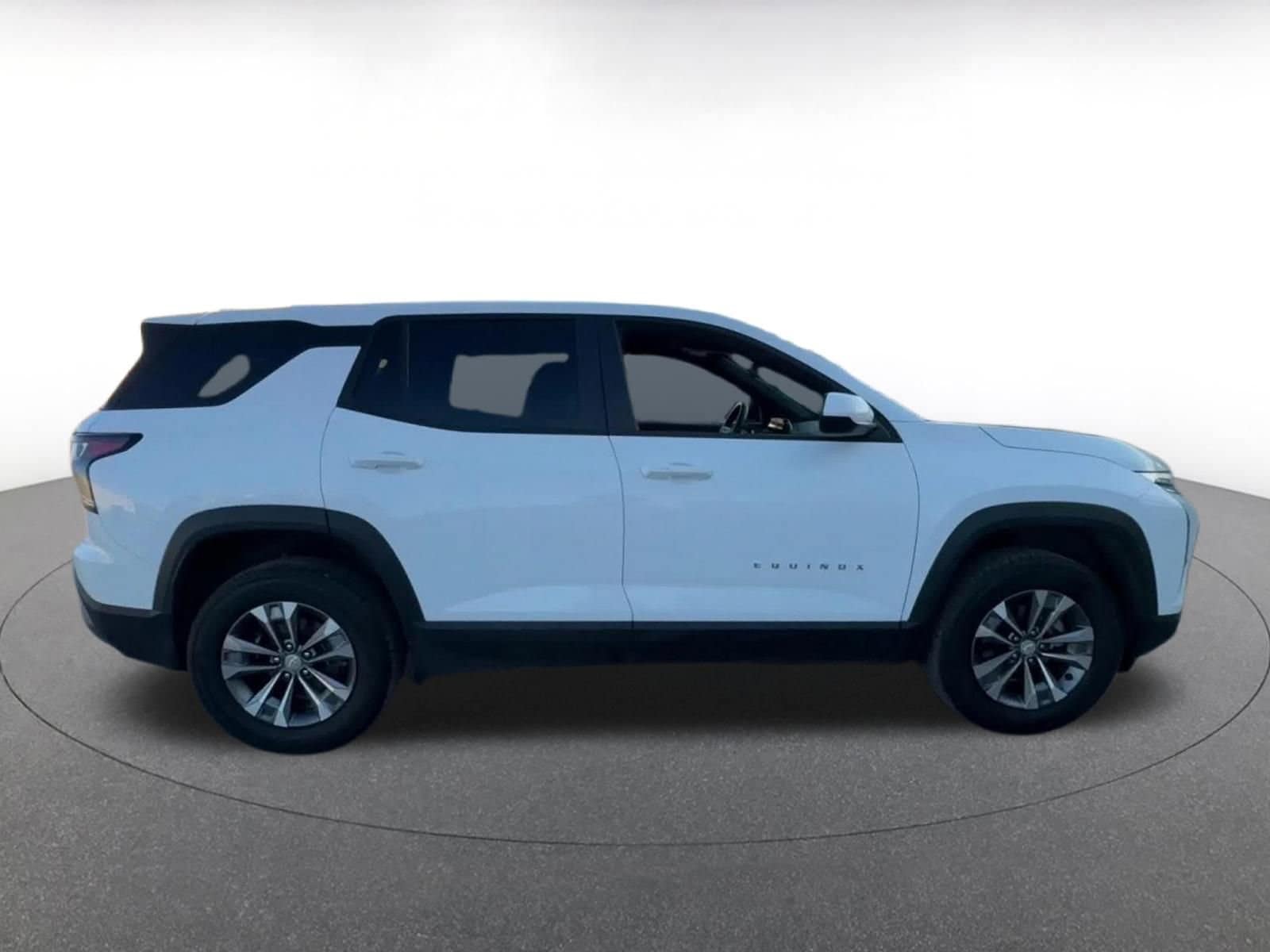 Thumbnail: 2025 Chevrolet Equinox - 16