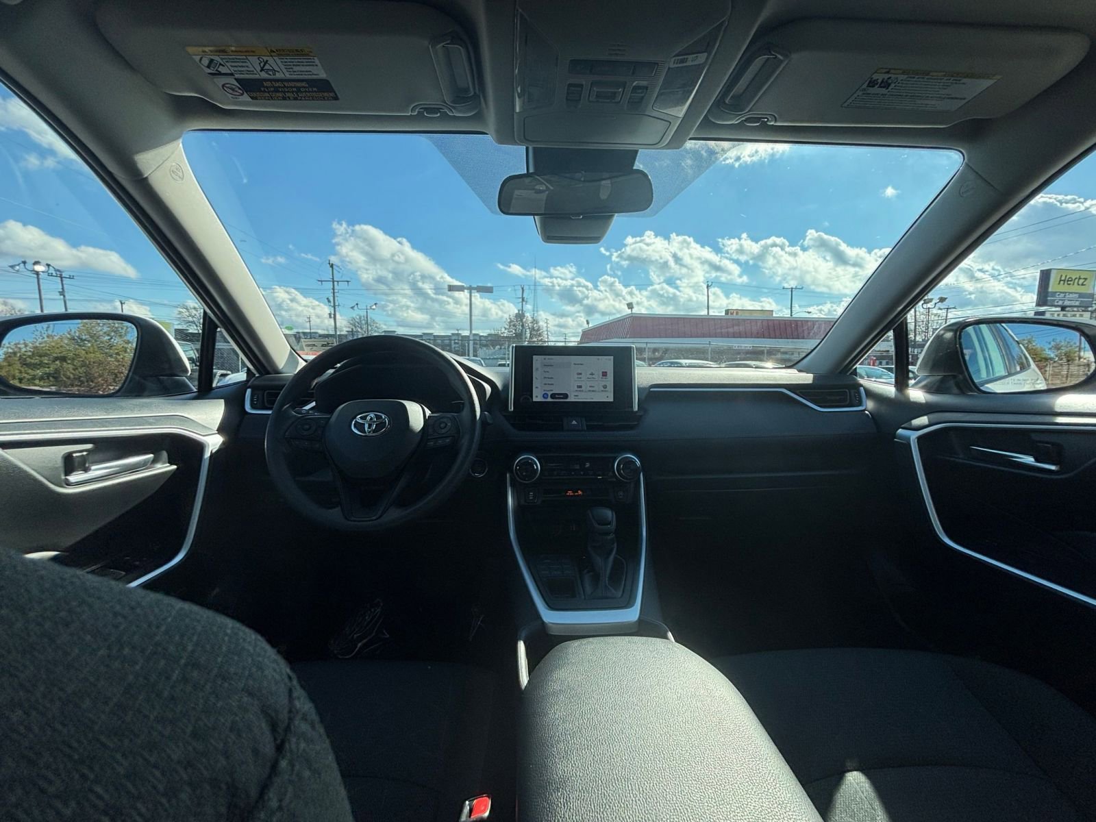 Thumbnail: 2025 Toyota RAV4 - 33