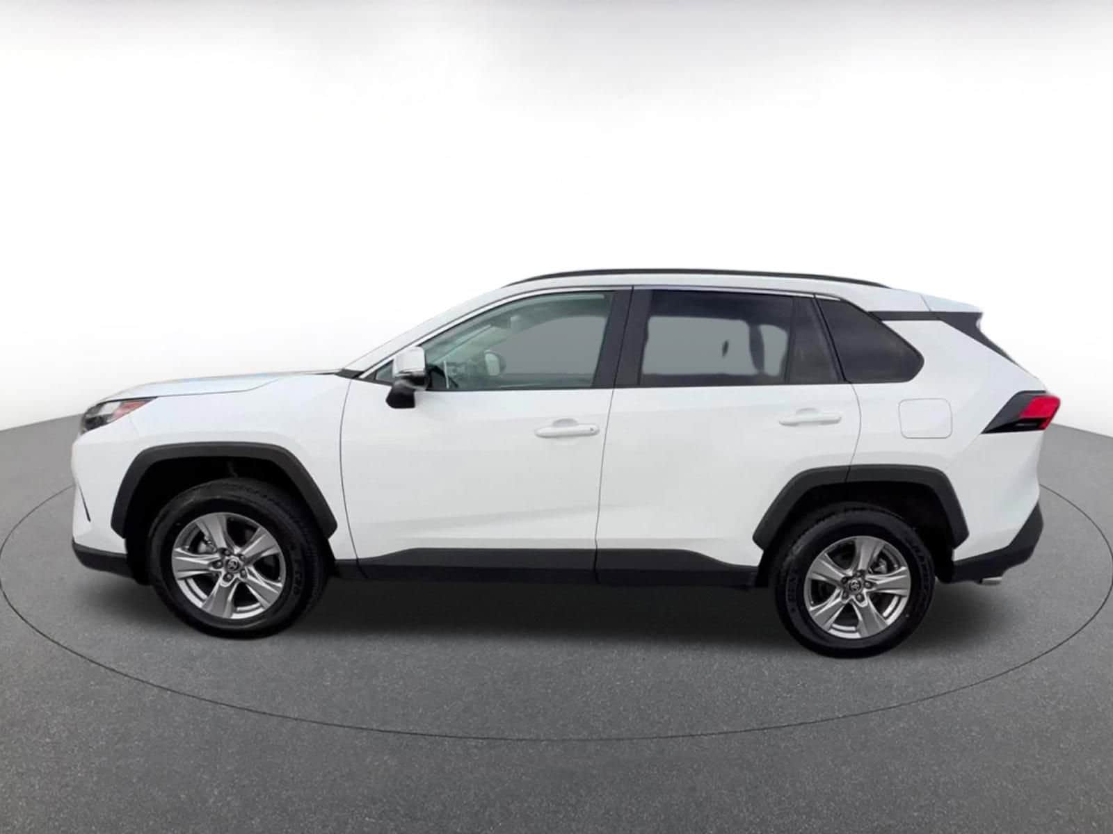 Thumbnail: 2025 Toyota RAV4 - 9