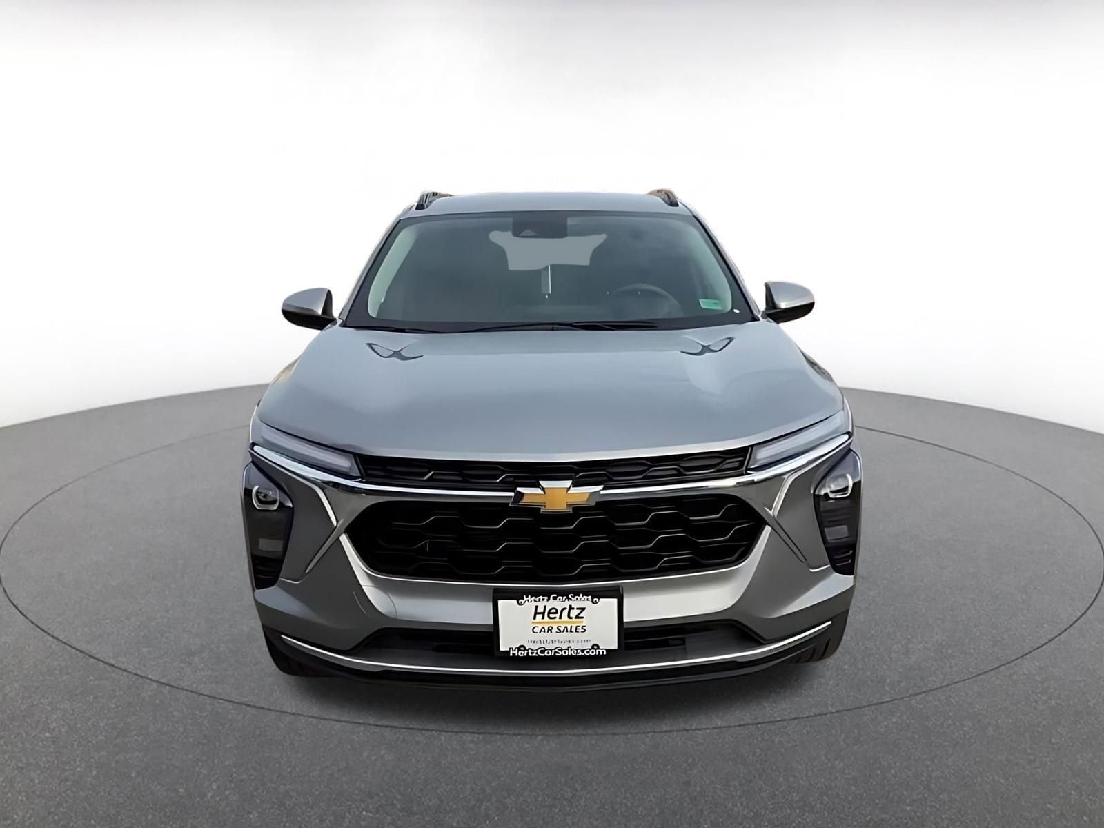 Thumbnail: 2025 Chevrolet Trax - 4