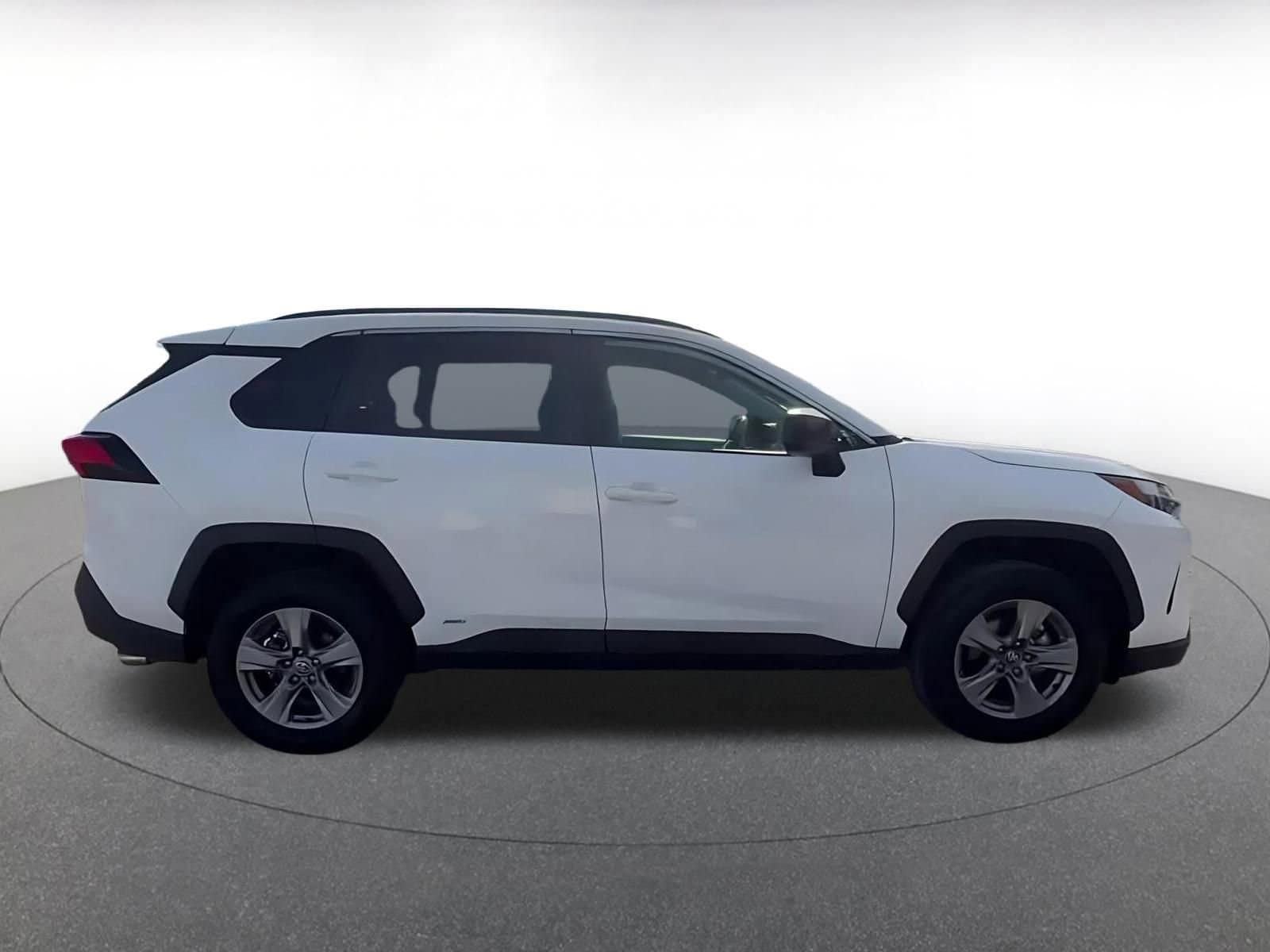 Thumbnail: 2025 Toyota RAV4 - 16