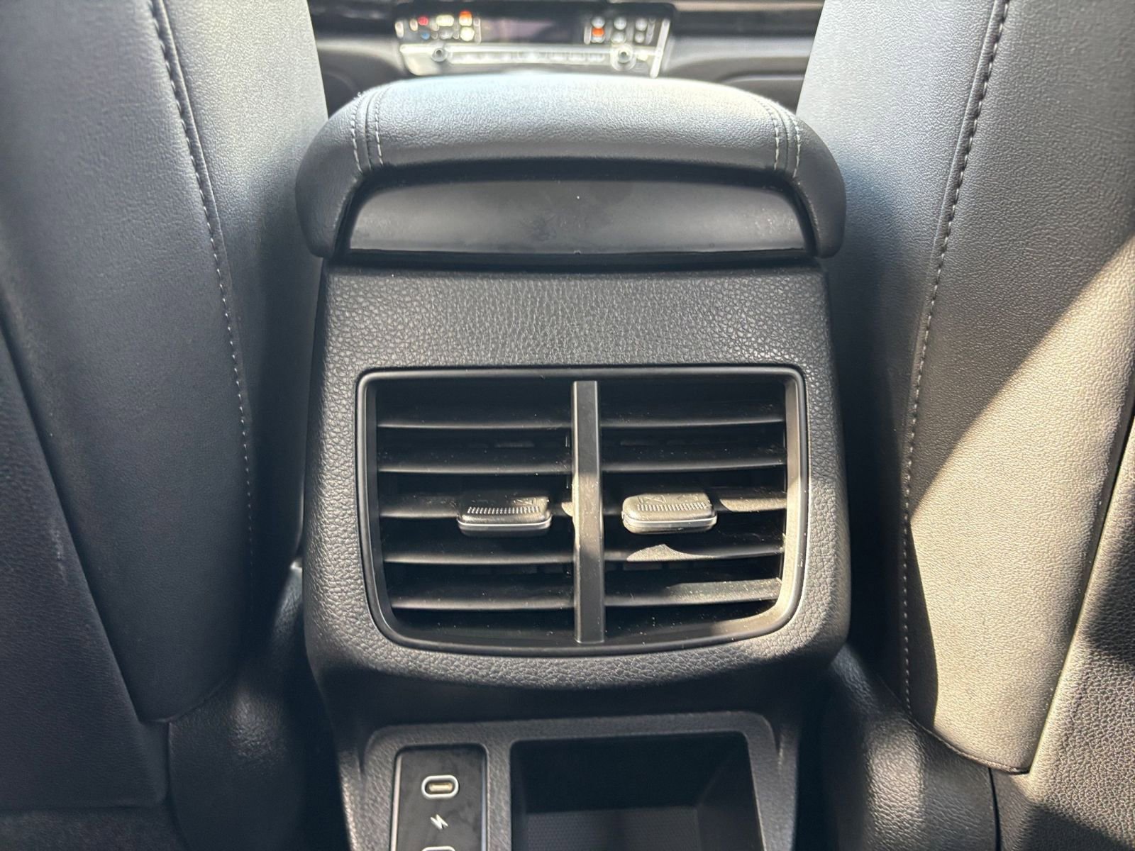 Thumbnail: 2025 Kia Seltos - 23