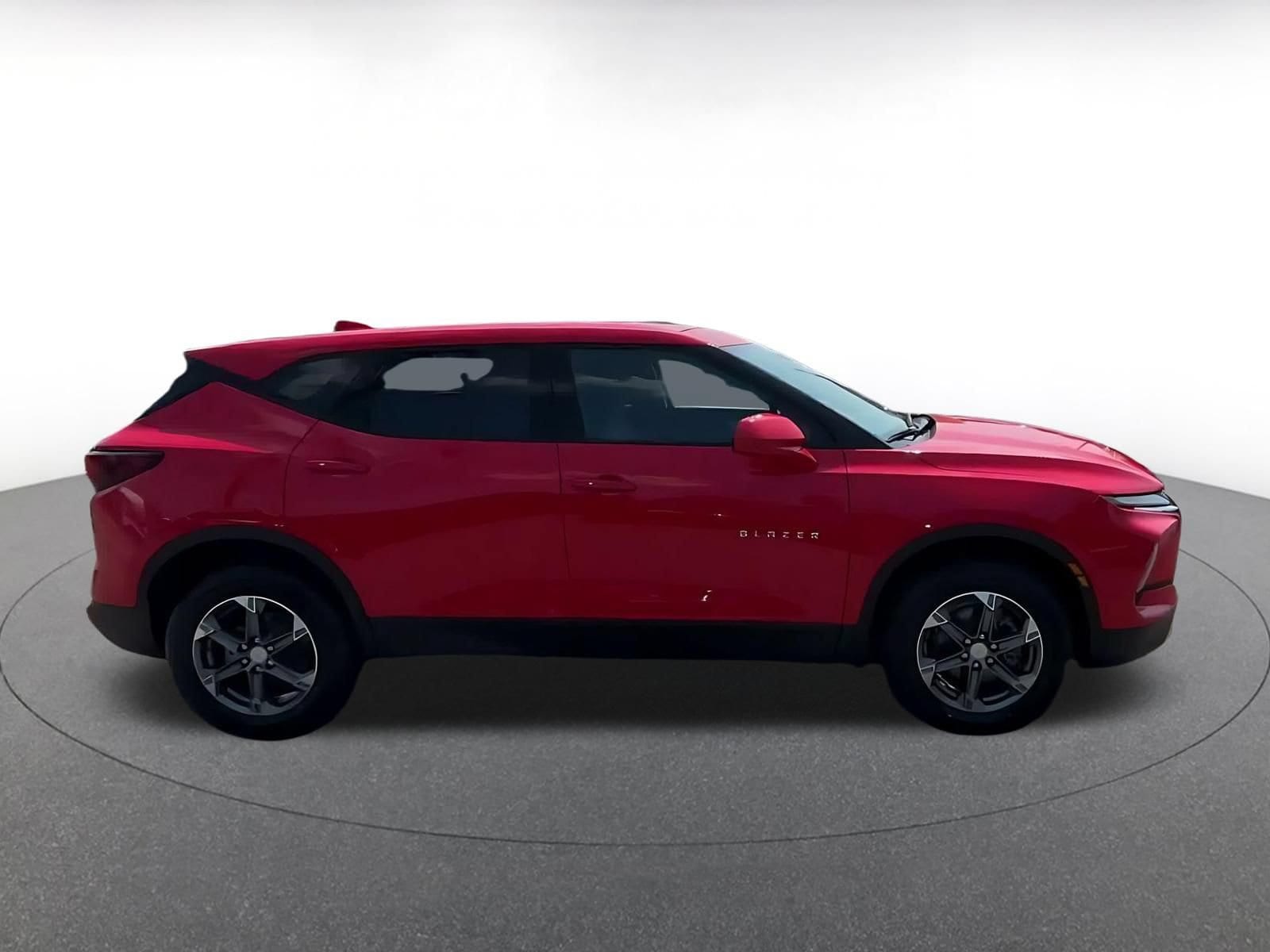Thumbnail: 2025 Chevrolet Blazer - 16