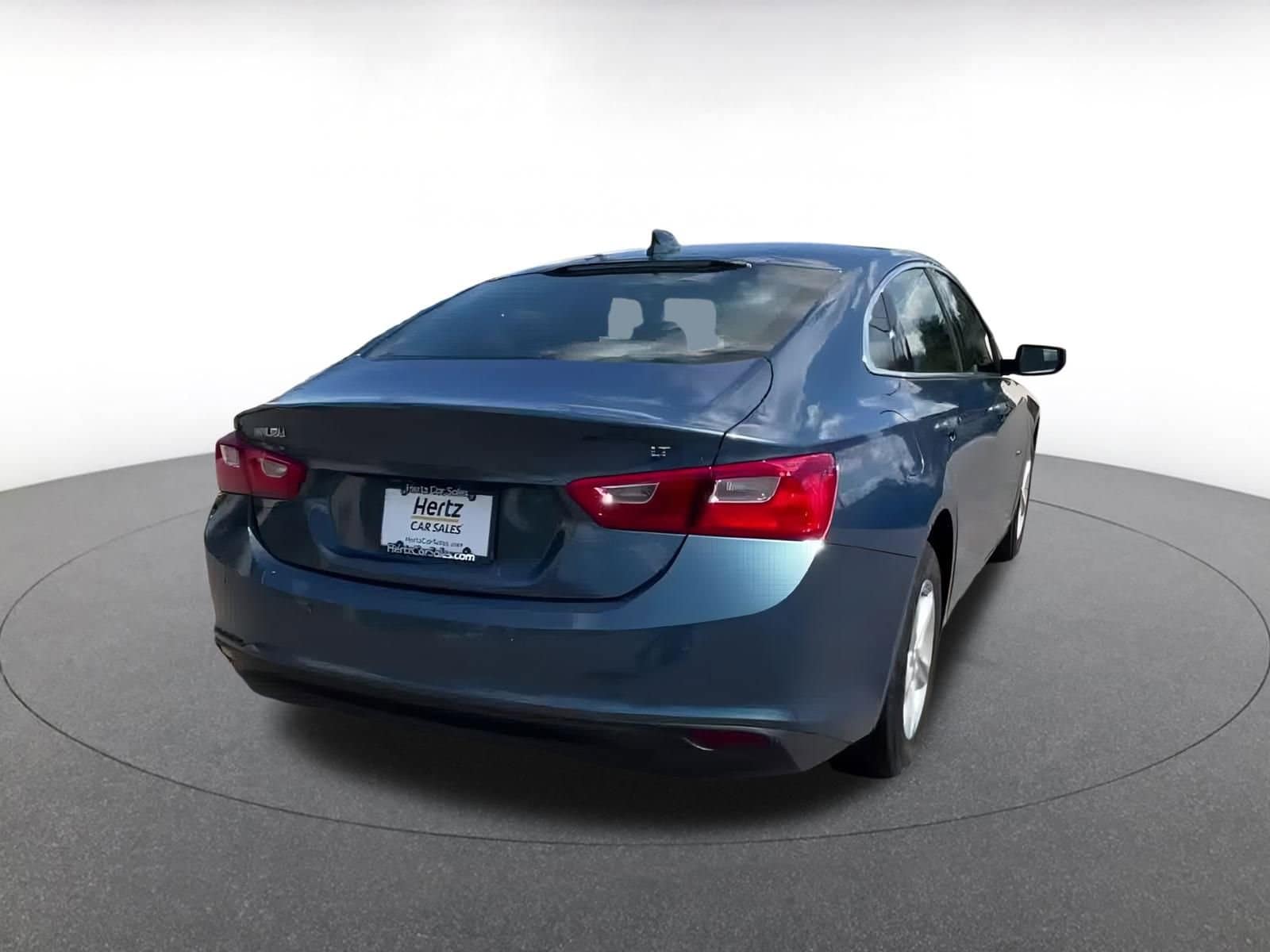 Thumbnail: 2024 Chevrolet Malibu - 14