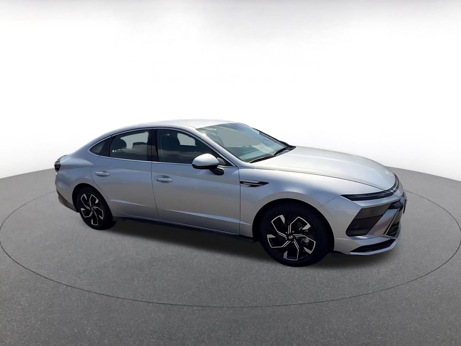 Thumbnail: 2025 Hyundai Sonata - 2