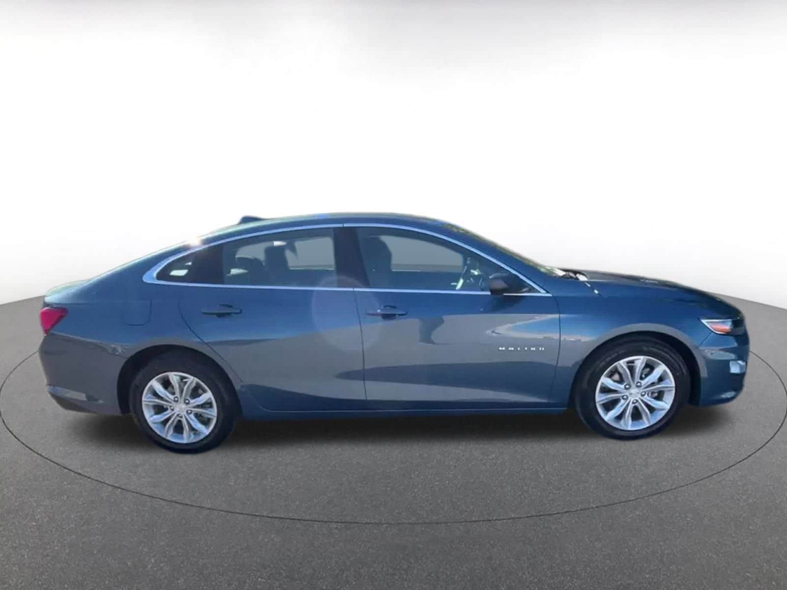 Thumbnail: 2024 Chevrolet Malibu - 16