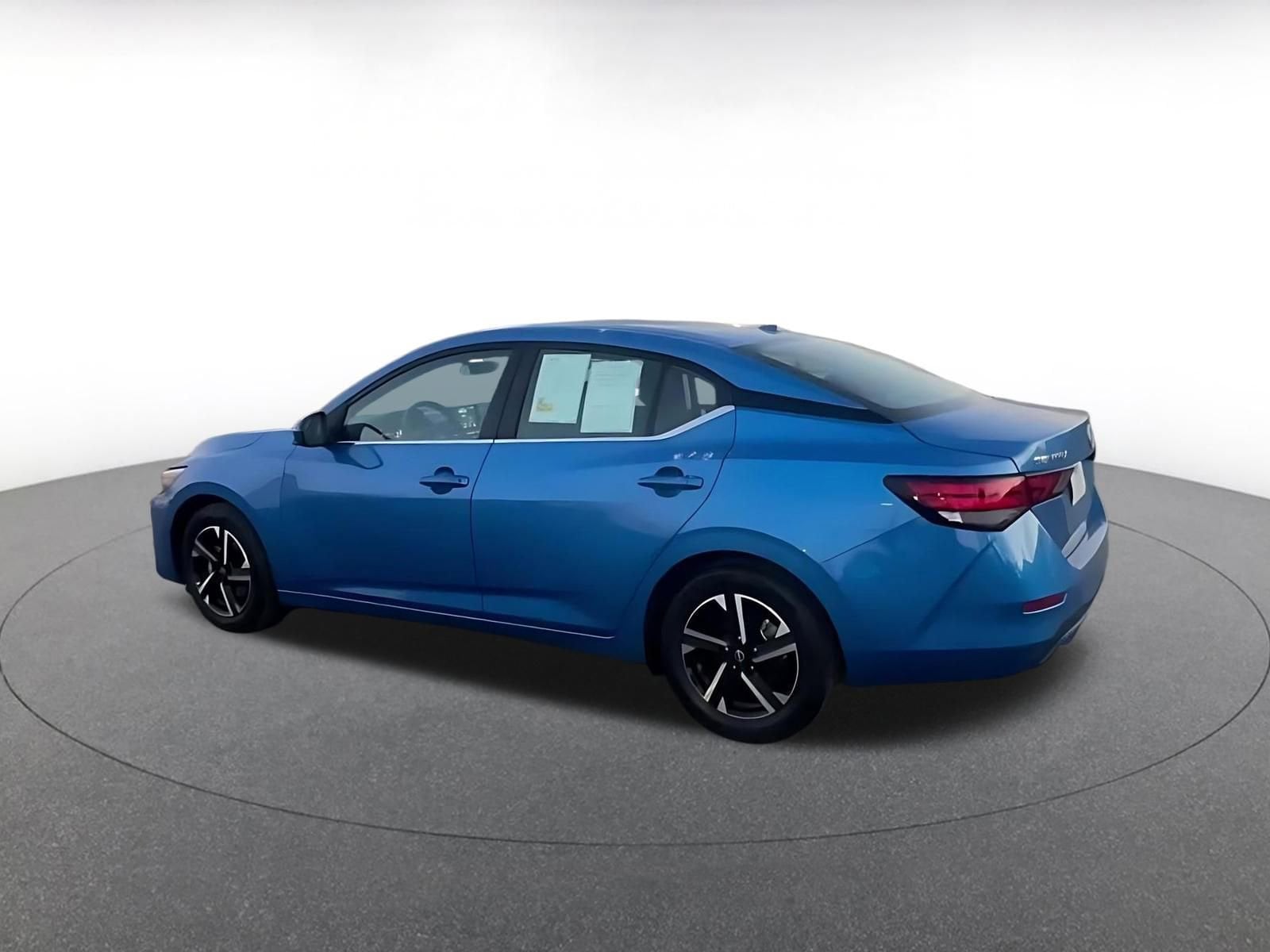 Thumbnail: 2025 Nissan Sentra - 10