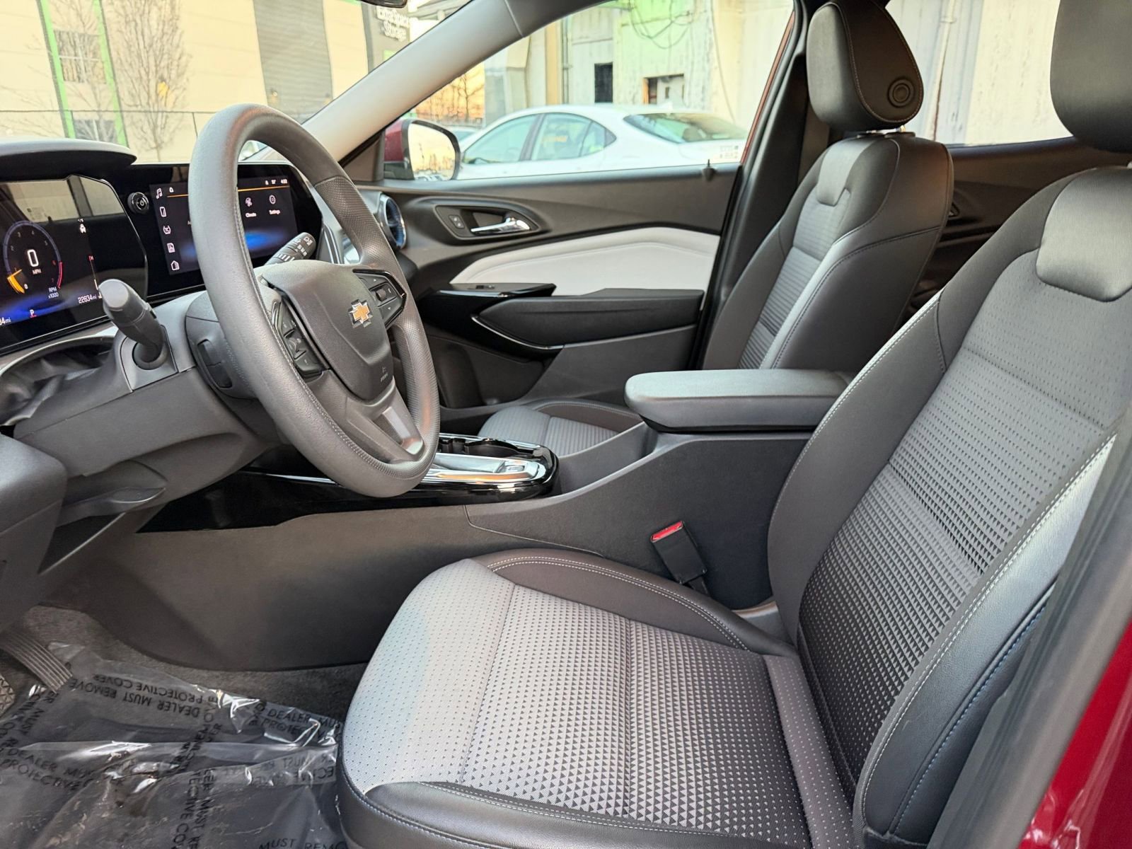 Thumbnail: 2025 Chevrolet Trax - 24