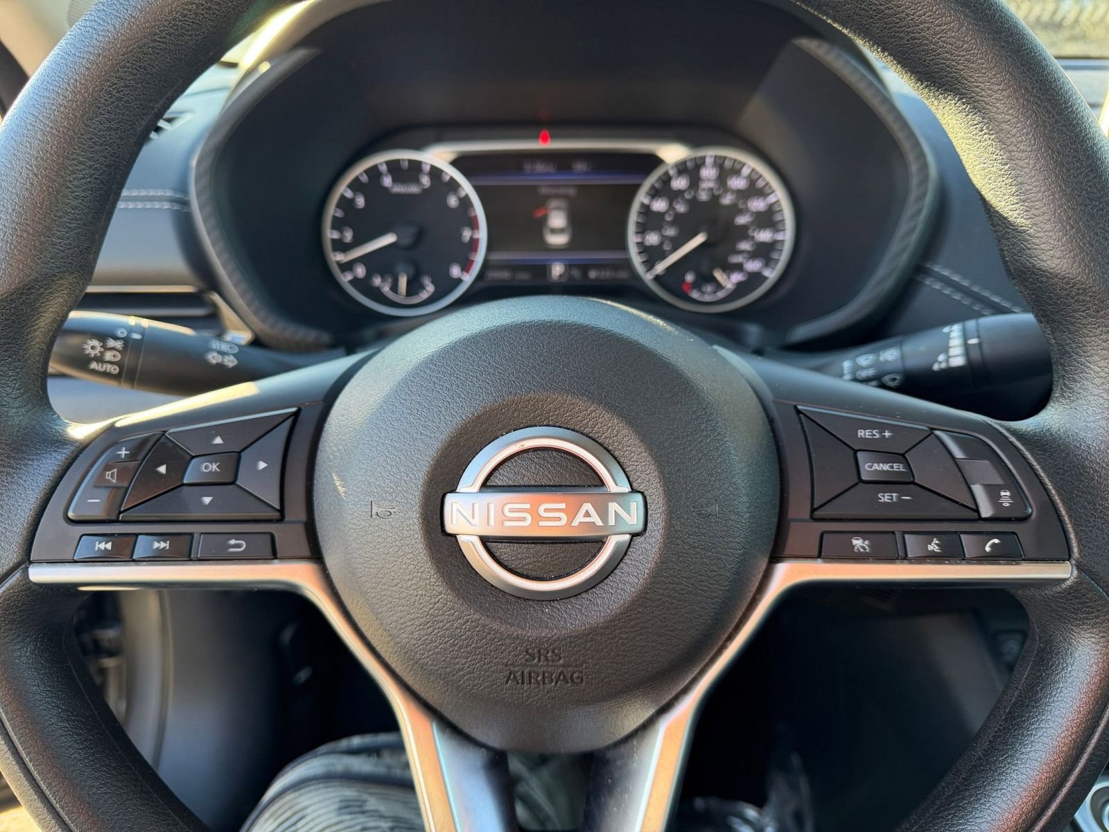 Thumbnail: 2025 Nissan Sentra - 25