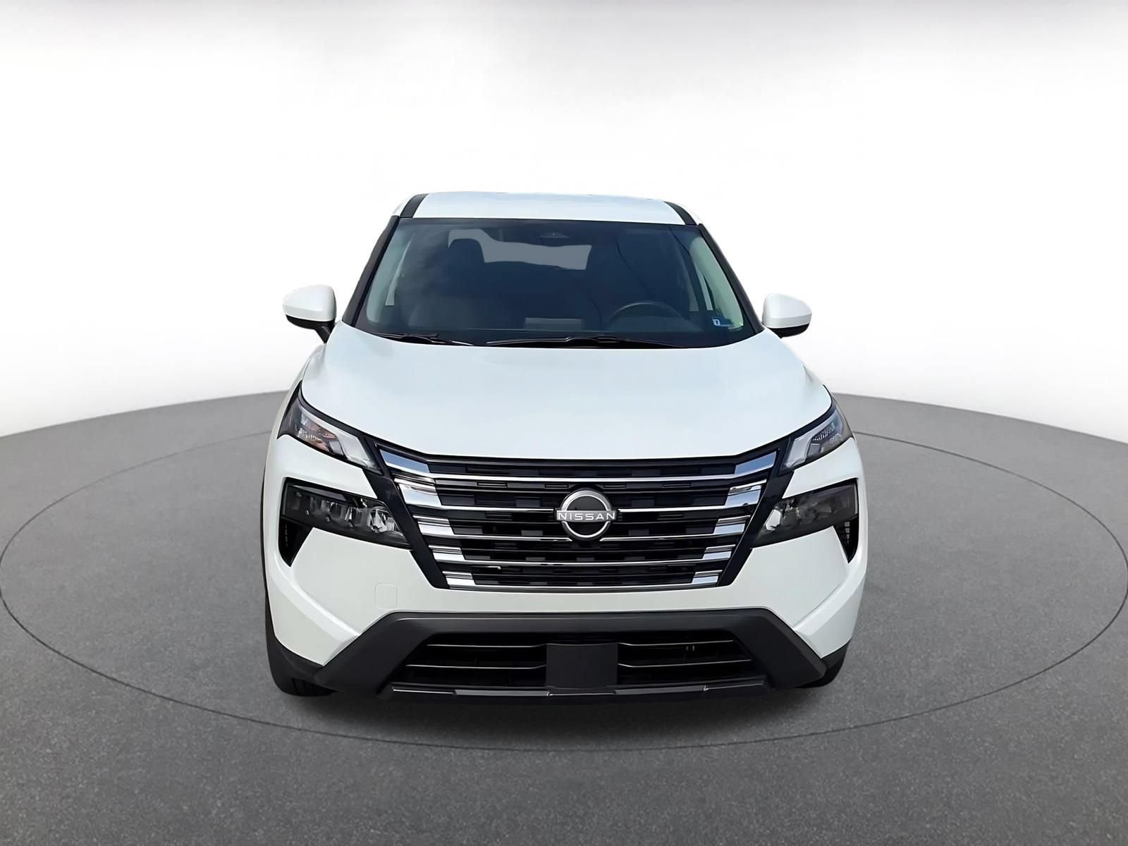 Thumbnail: 2026 Nissan Rogue - 4