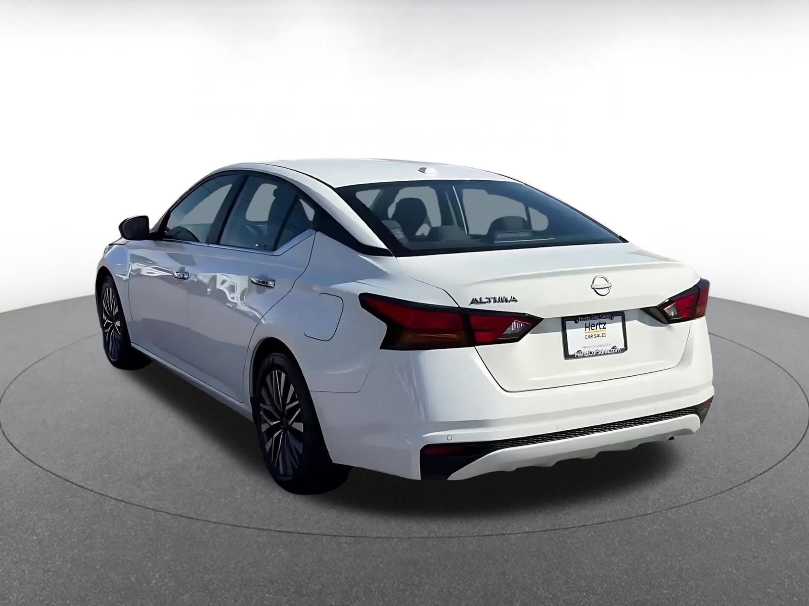 Thumbnail: 2025 Nissan Altima - 11