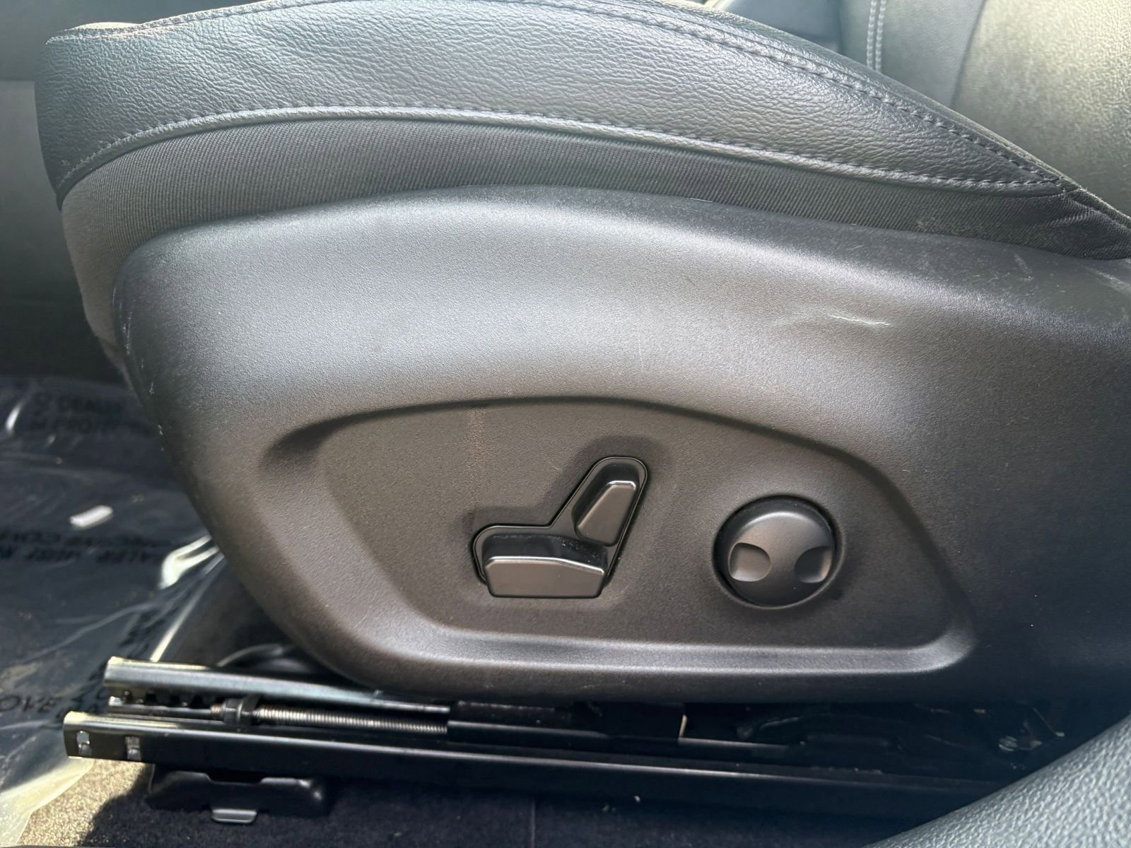 Thumbnail: 2025 Jeep Compass - 22