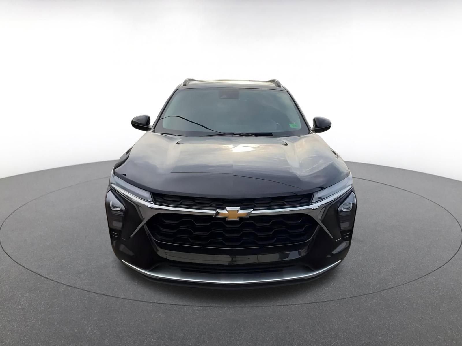 Thumbnail: 2025 Chevrolet Trax - 4