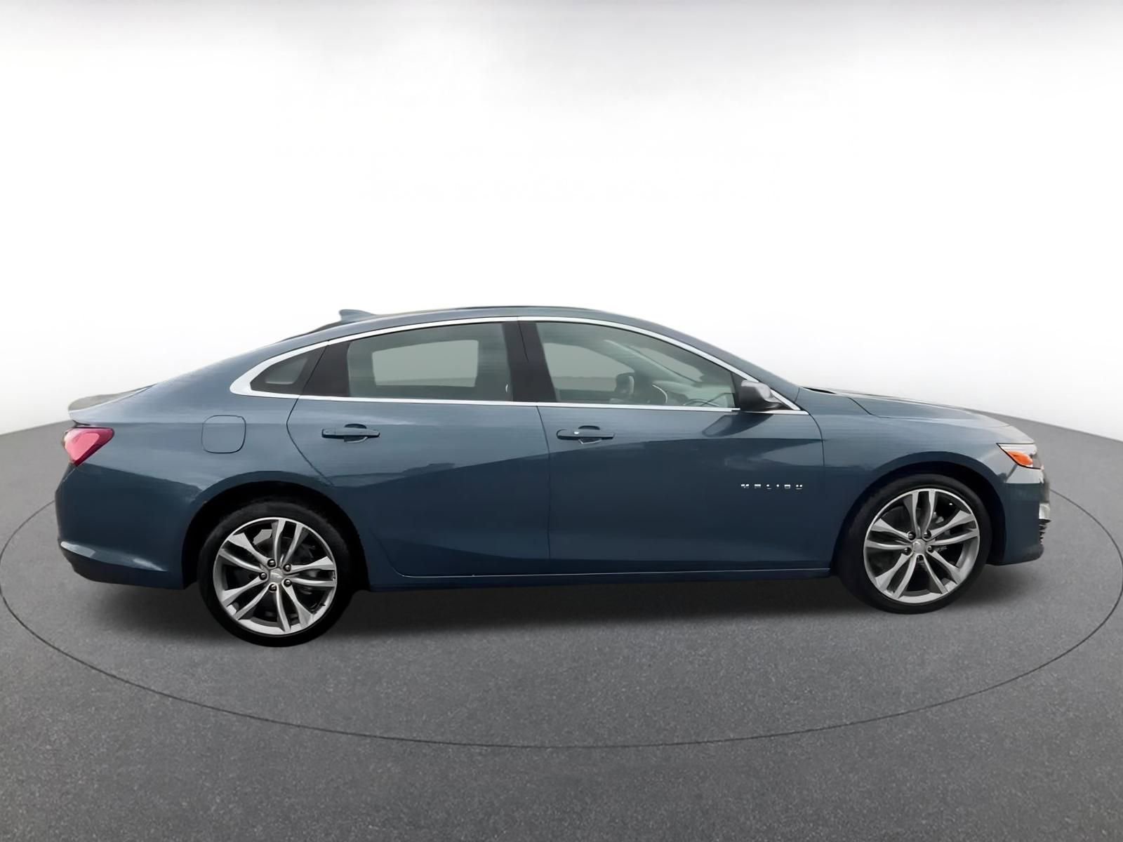 Thumbnail: 2024 Chevrolet Malibu - 16