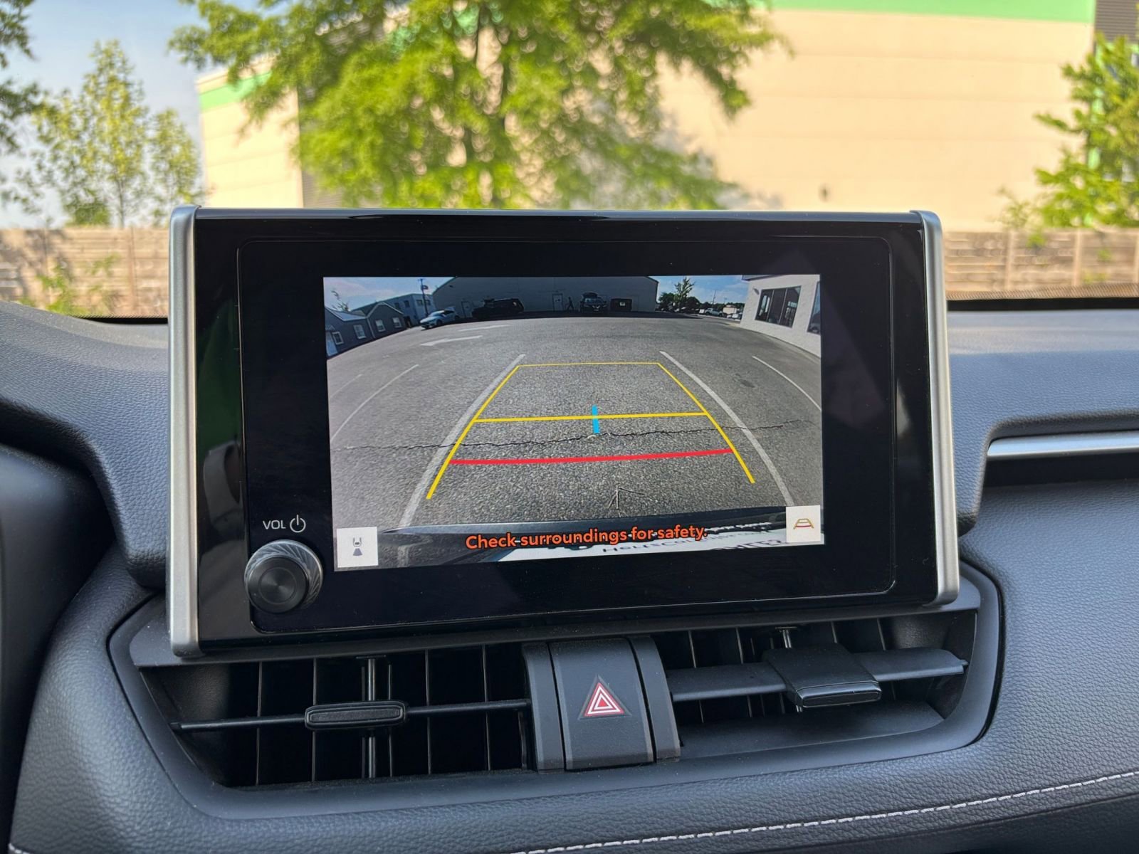 Thumbnail: 2025 Toyota RAV4 - 25