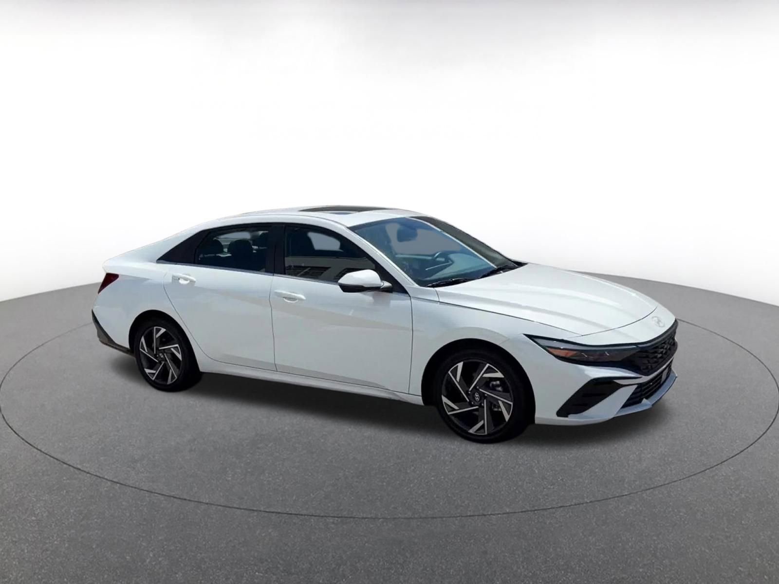 Thumbnail: 2025 Hyundai Elantra - 2