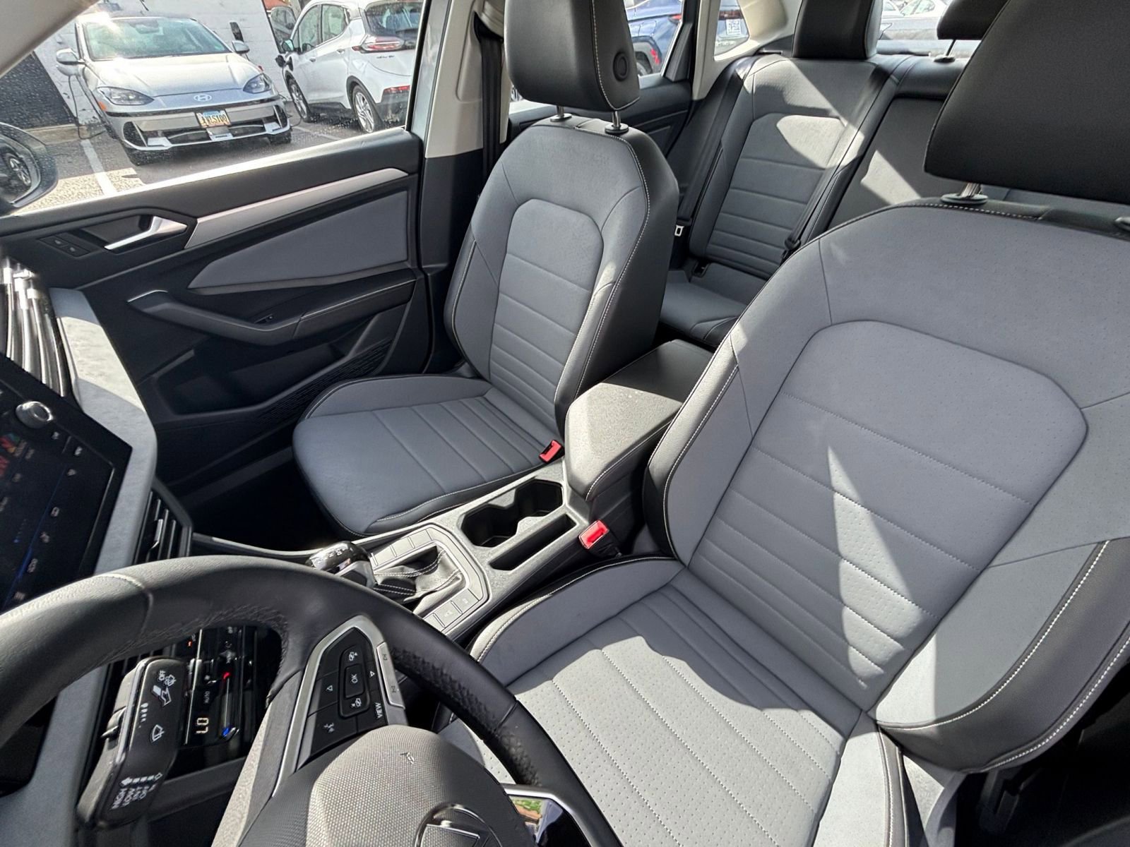 Thumbnail: 2025 Volkswagen Jetta - 35