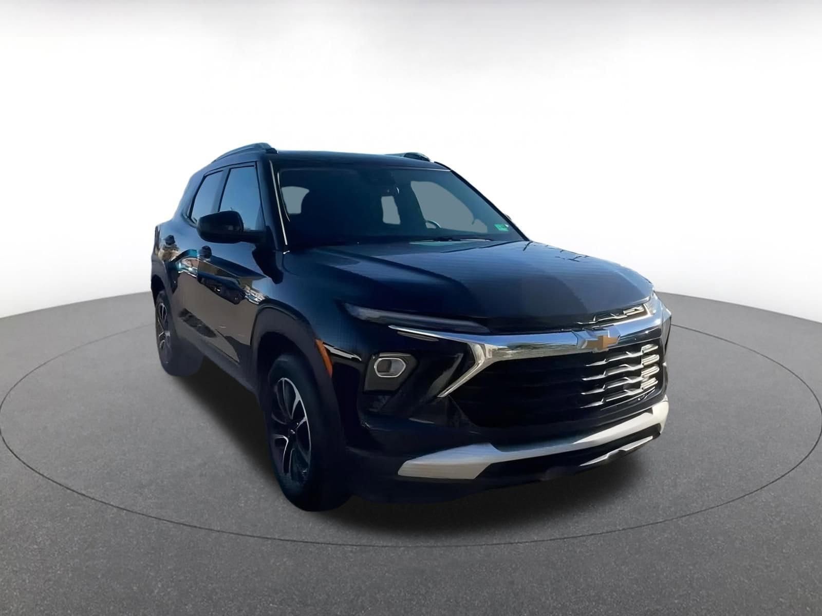 Thumbnail: 2025 Chevrolet TrailBlazer - 3