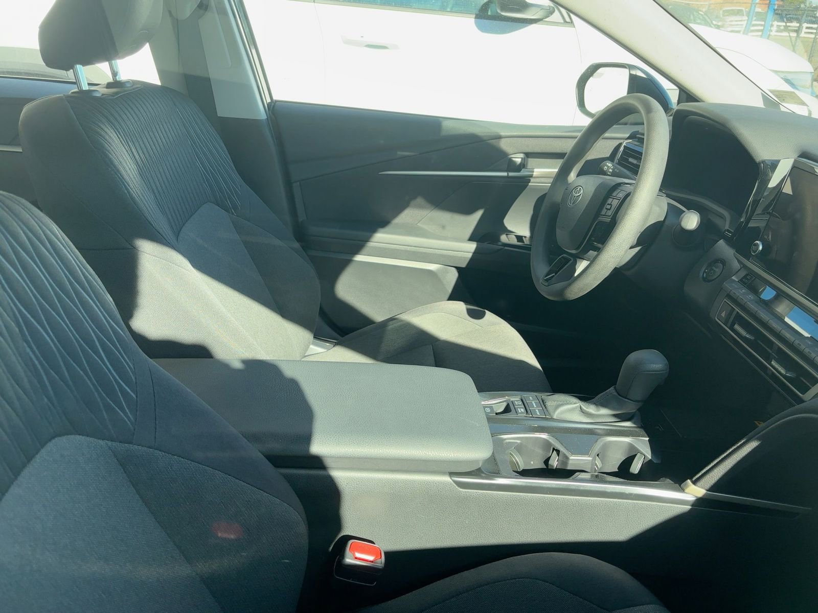 Thumbnail: 2025 Toyota Camry - 10