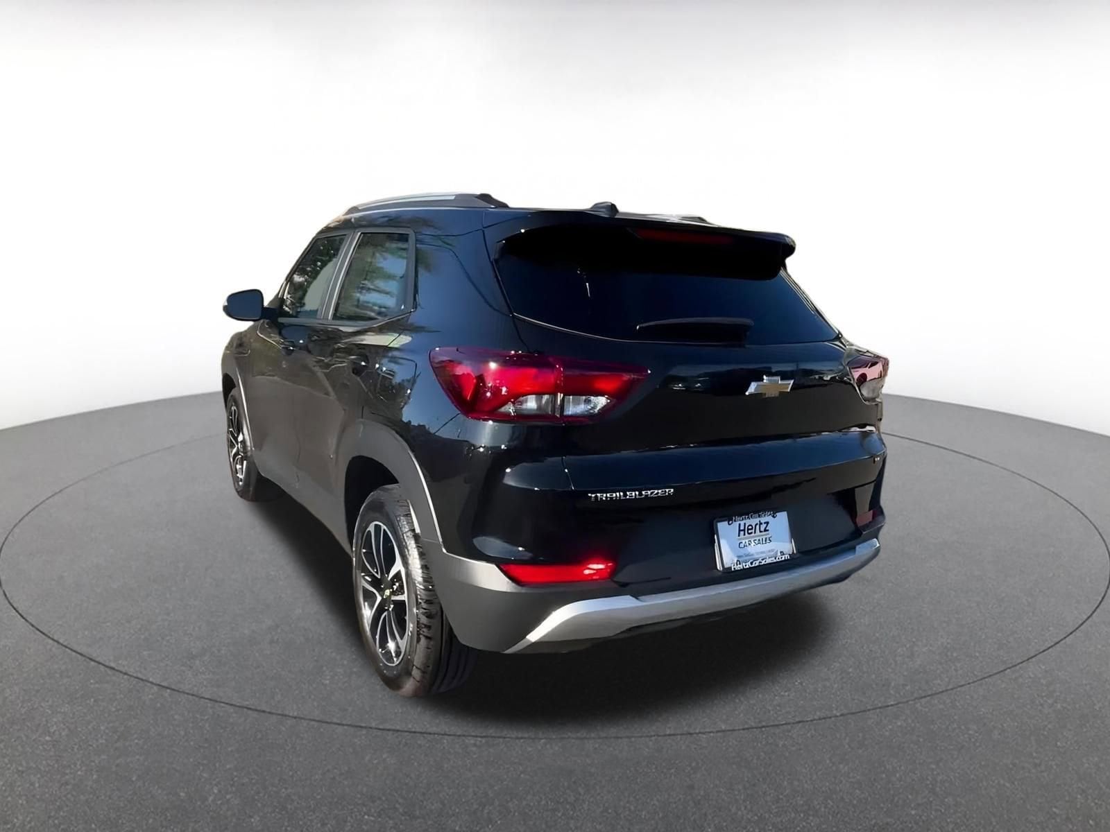 Thumbnail: 2025 Chevrolet TrailBlazer - 11