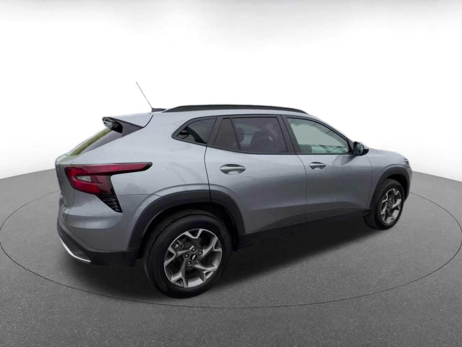 Thumbnail: 2025 Chevrolet Trax - 15