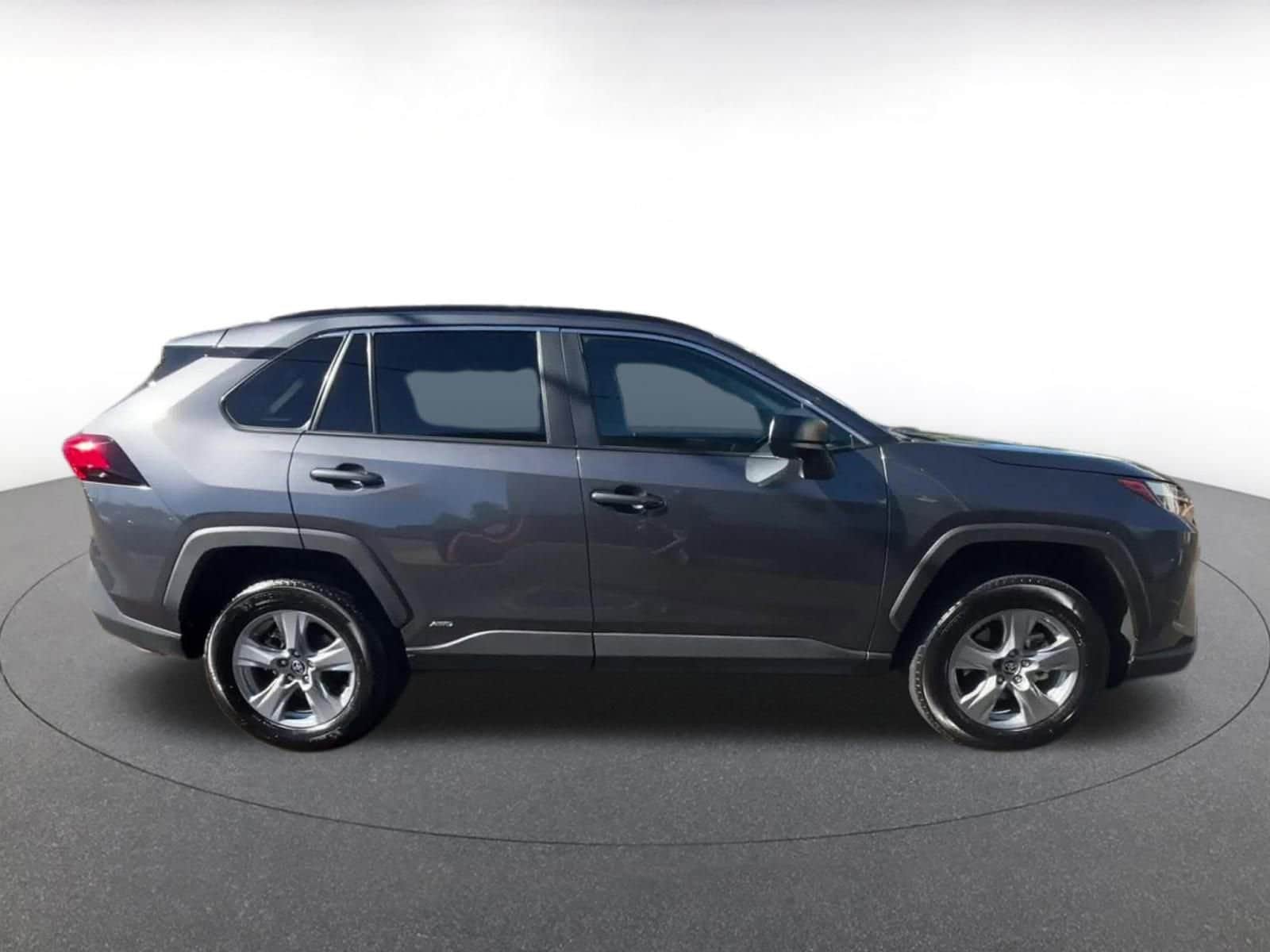 Thumbnail: 2025 Toyota RAV4 - 16