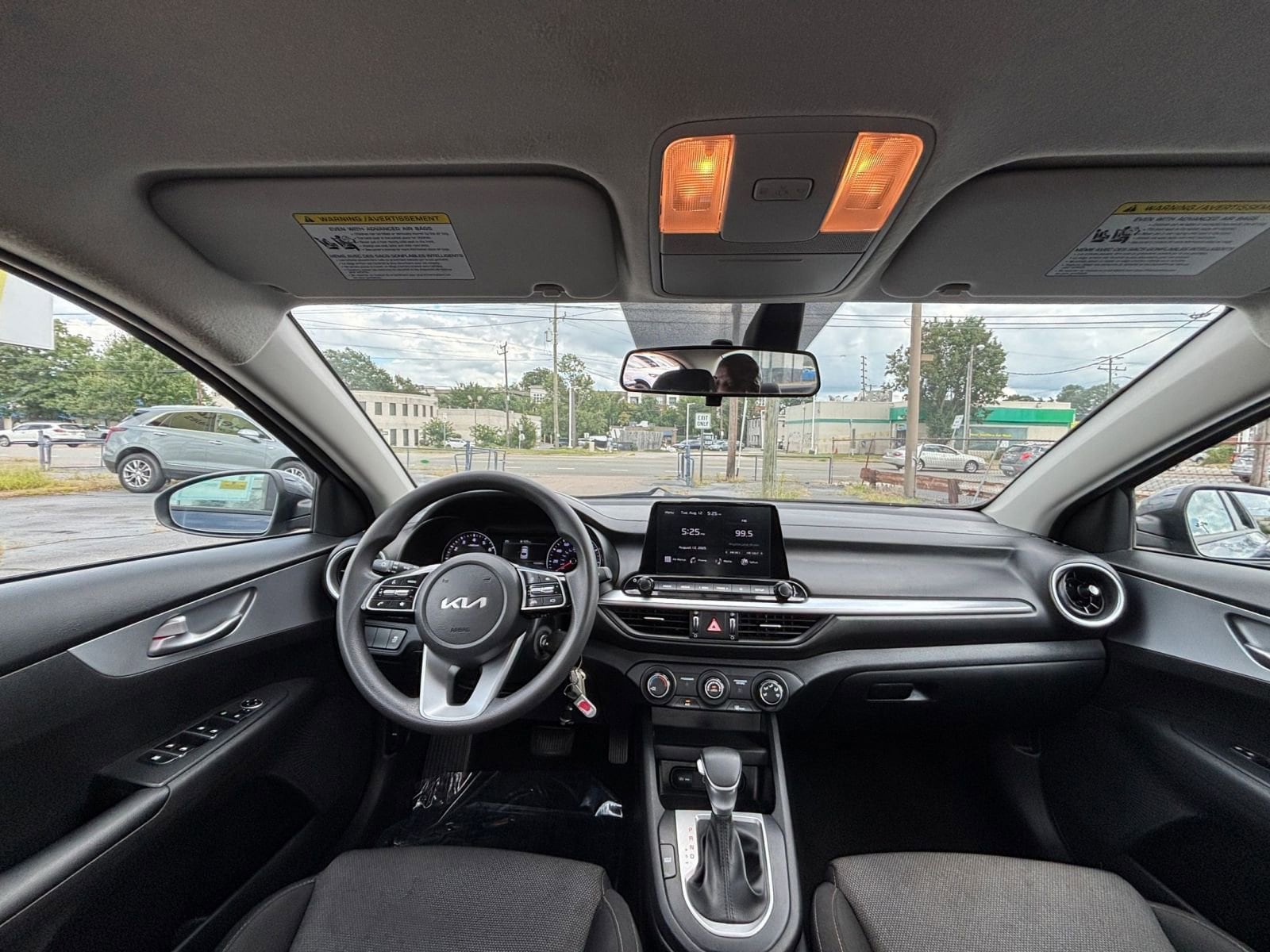 Thumbnail: 2023 Kia Forte - 31