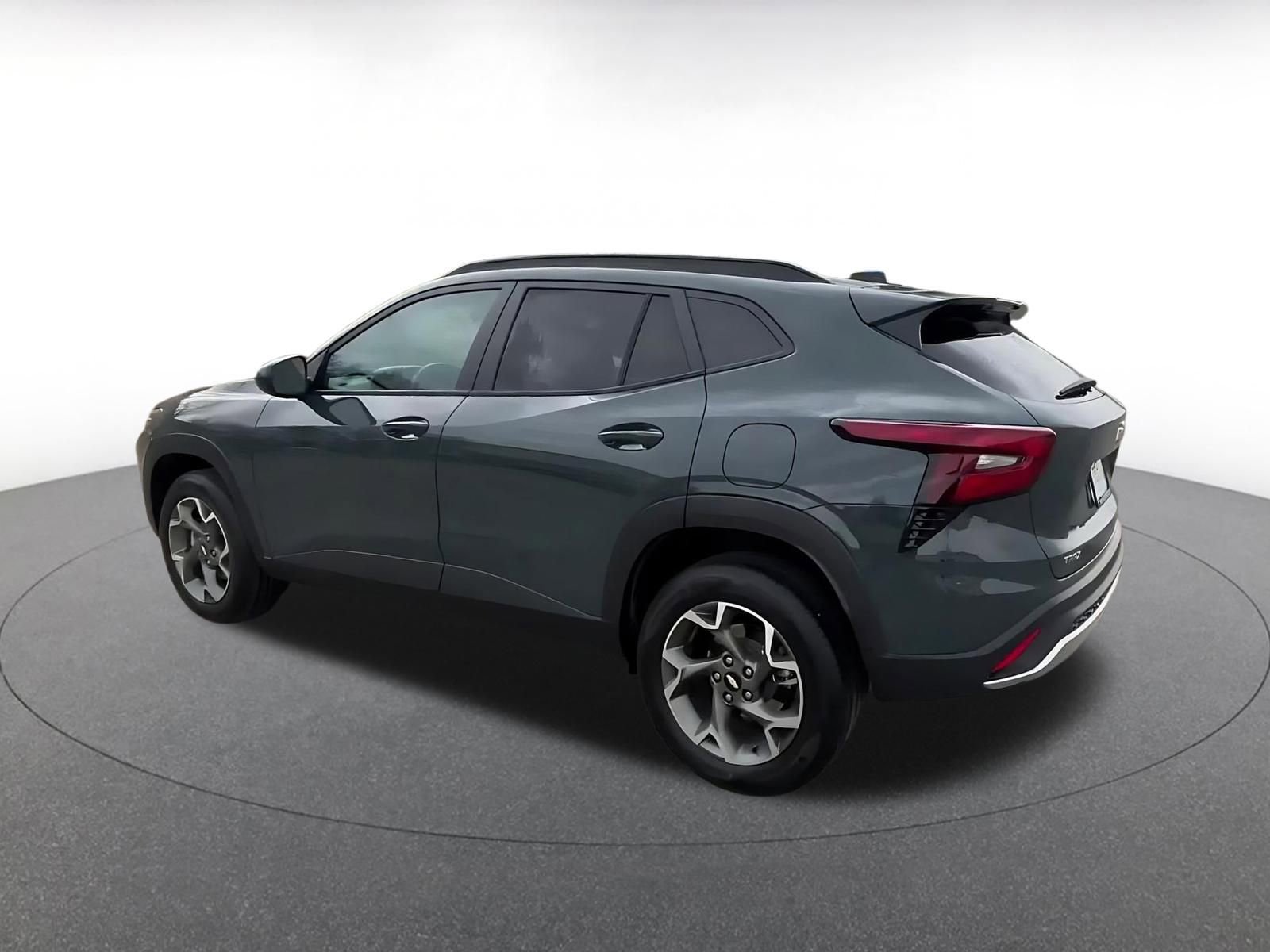 Thumbnail: 2025 Chevrolet Trax - 10